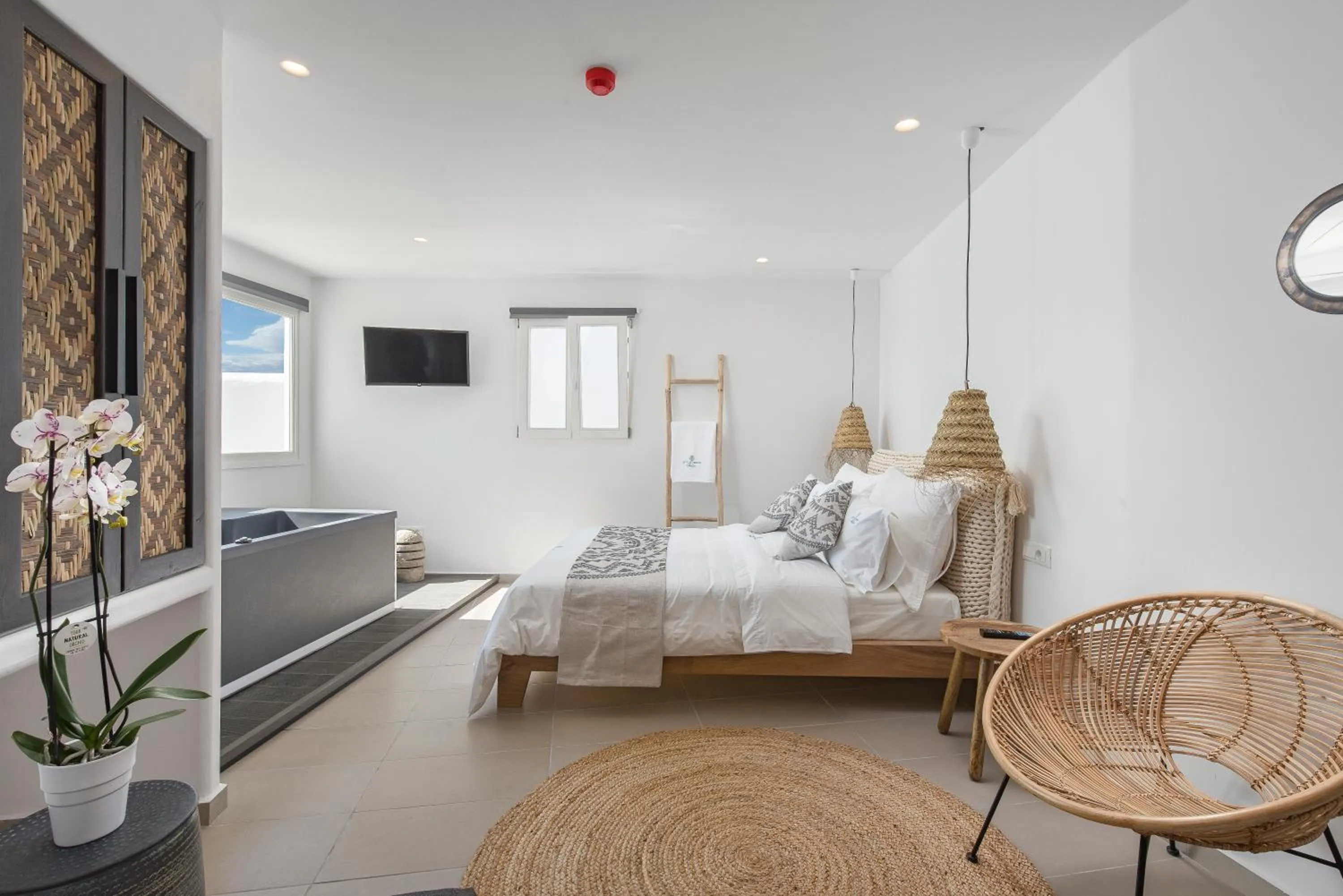 Seating area, Bed in Little Venice Villas