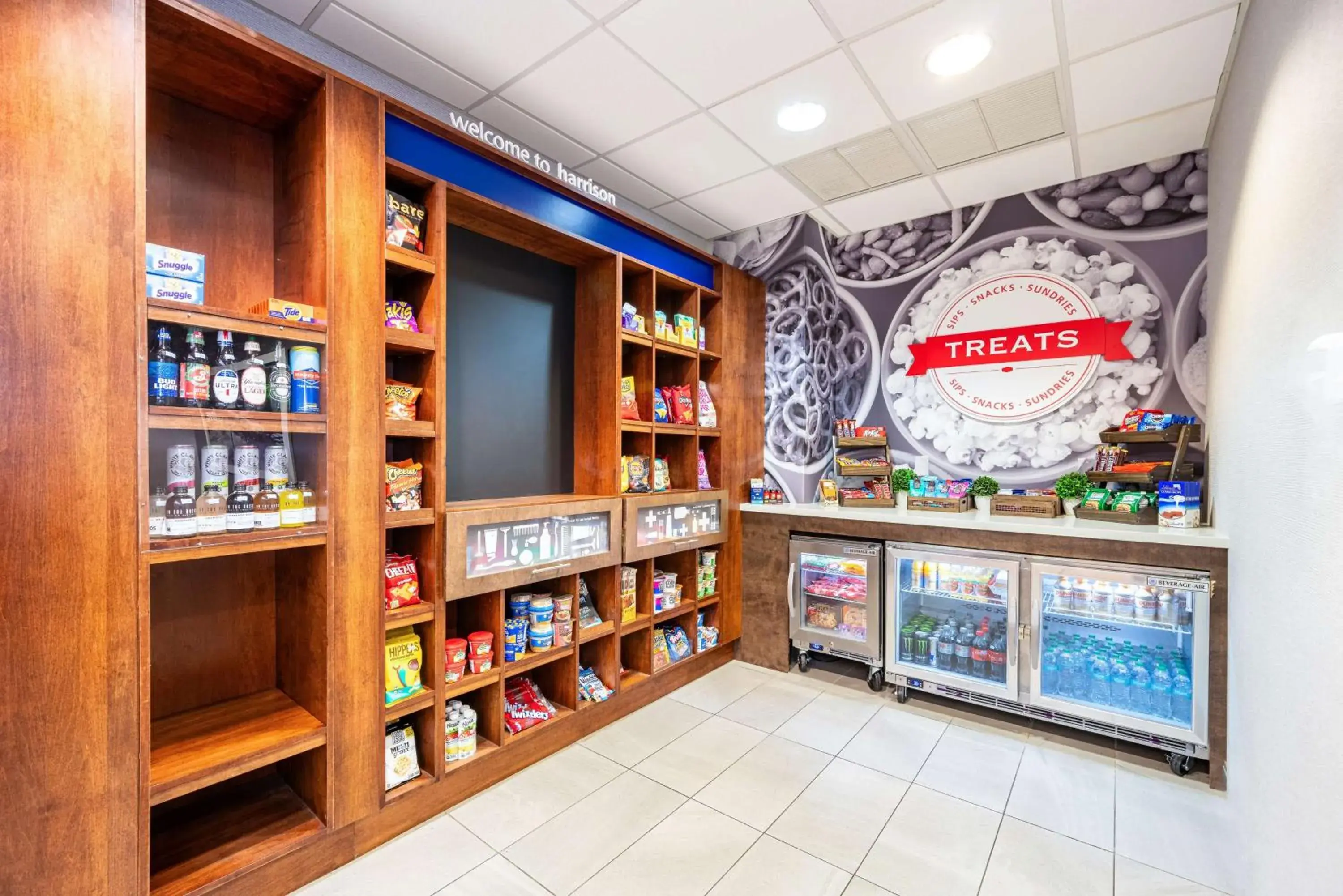 Restaurant/places to eat in Hampton Inn & Suites Newark-Harrison-Riverwalk Restaurant/places to eat in Hampton Inn & Suites Newark-Harrison-Riverwalk