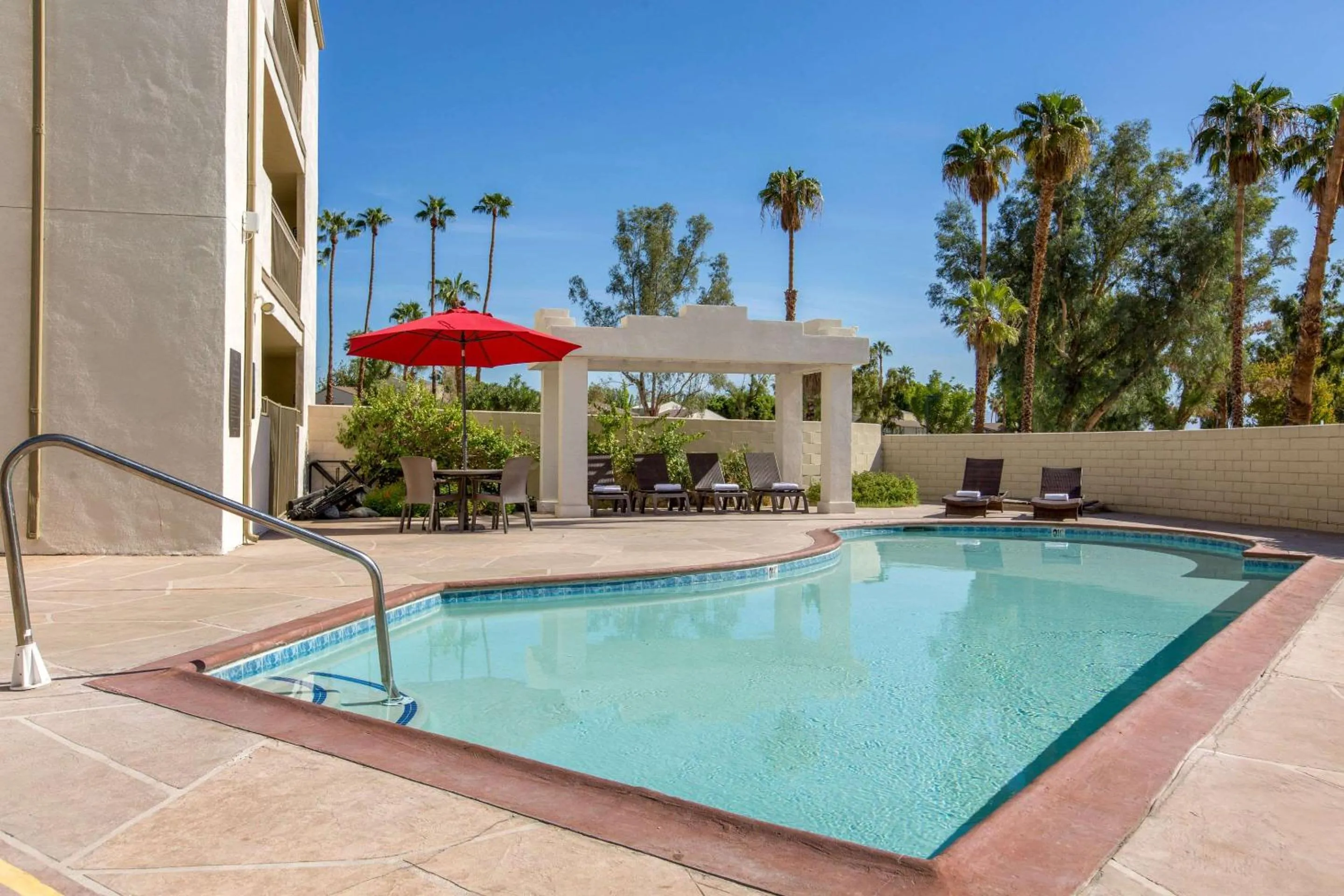On site, Swimming Pool in Quality Inn Palm Springs Downtown