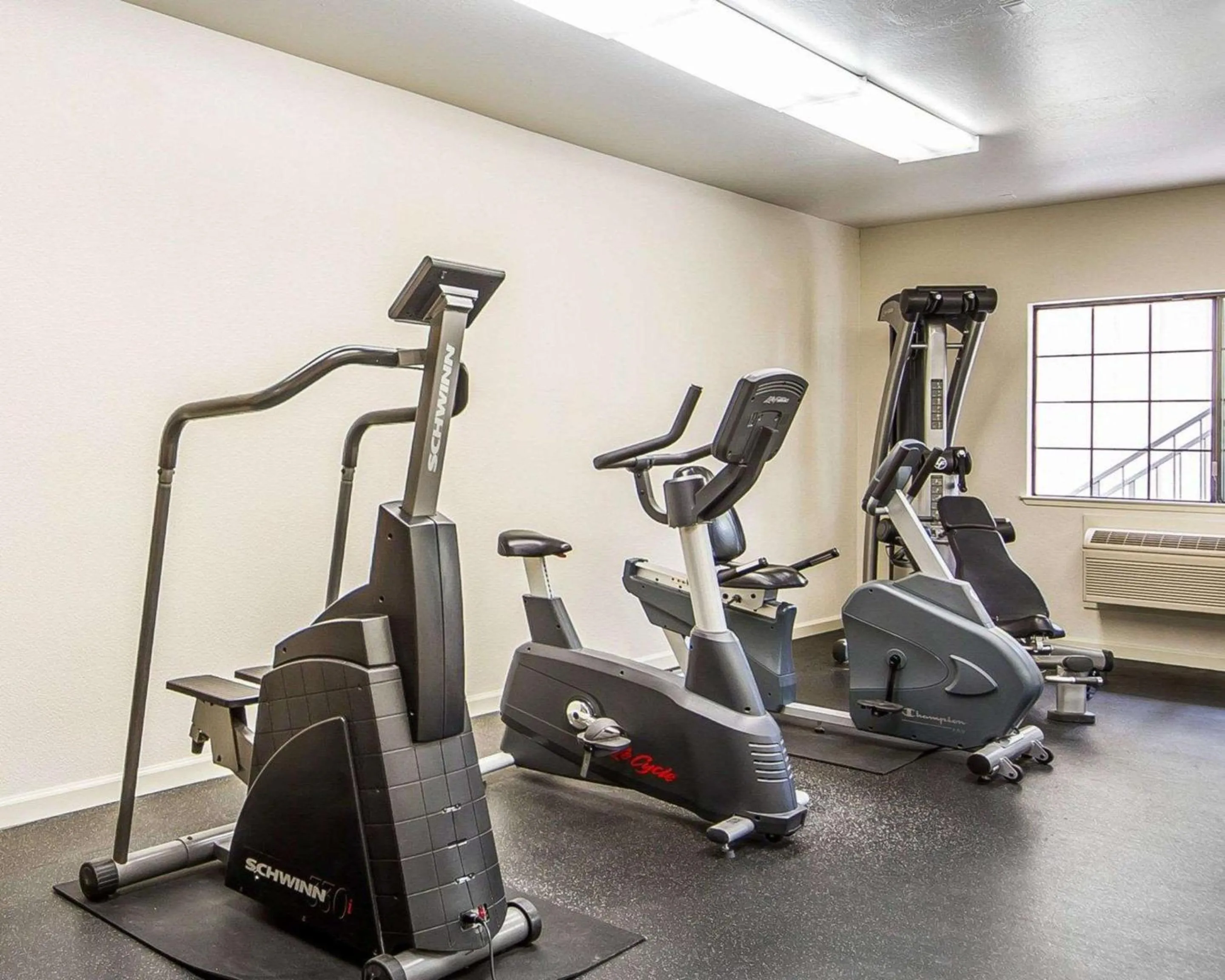 Fitness centre/facilities in Quality Inn Petaluma - Sonoma