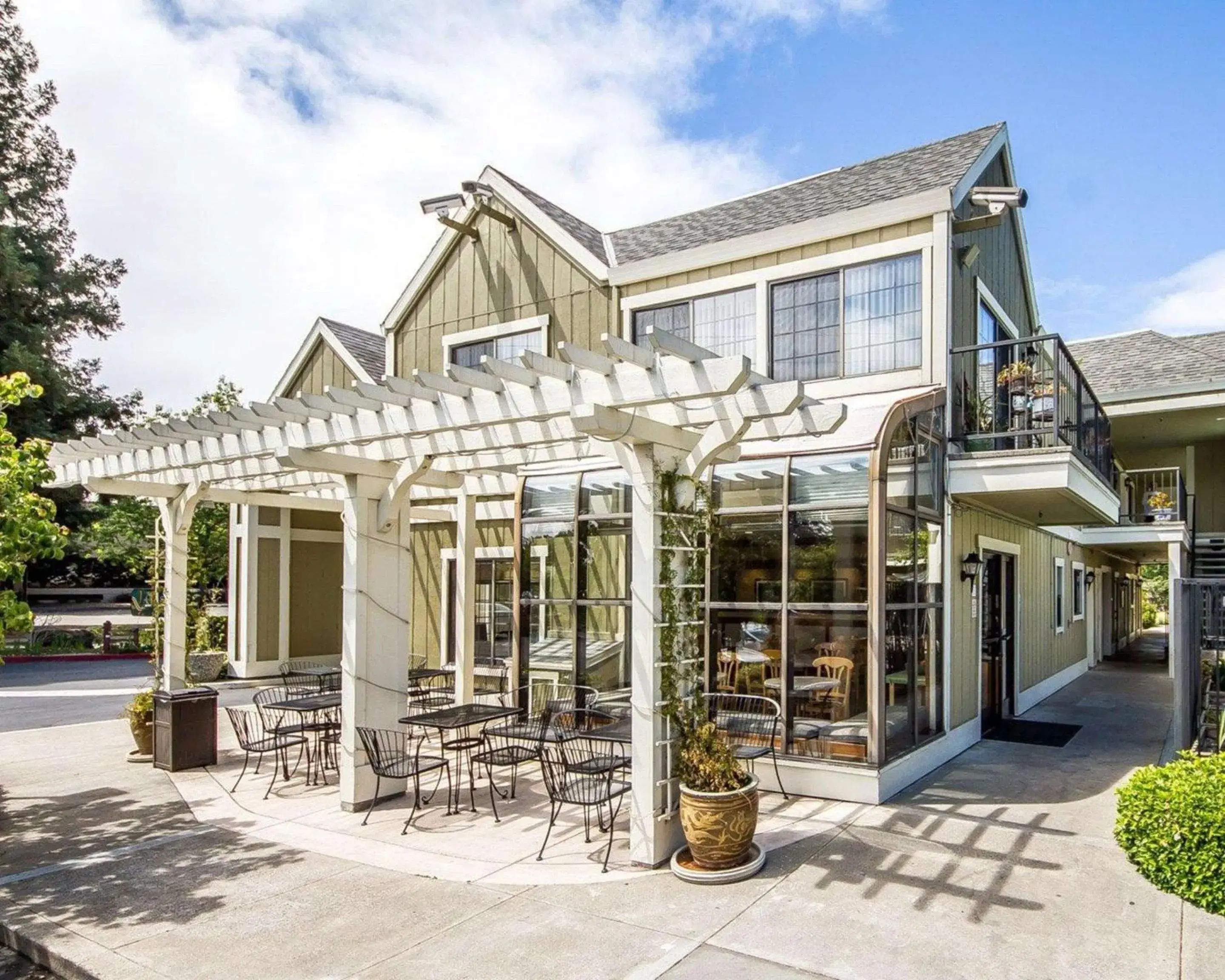 Property building in Quality Inn Petaluma - Sonoma Property building in Quality Inn Petaluma - Sonoma