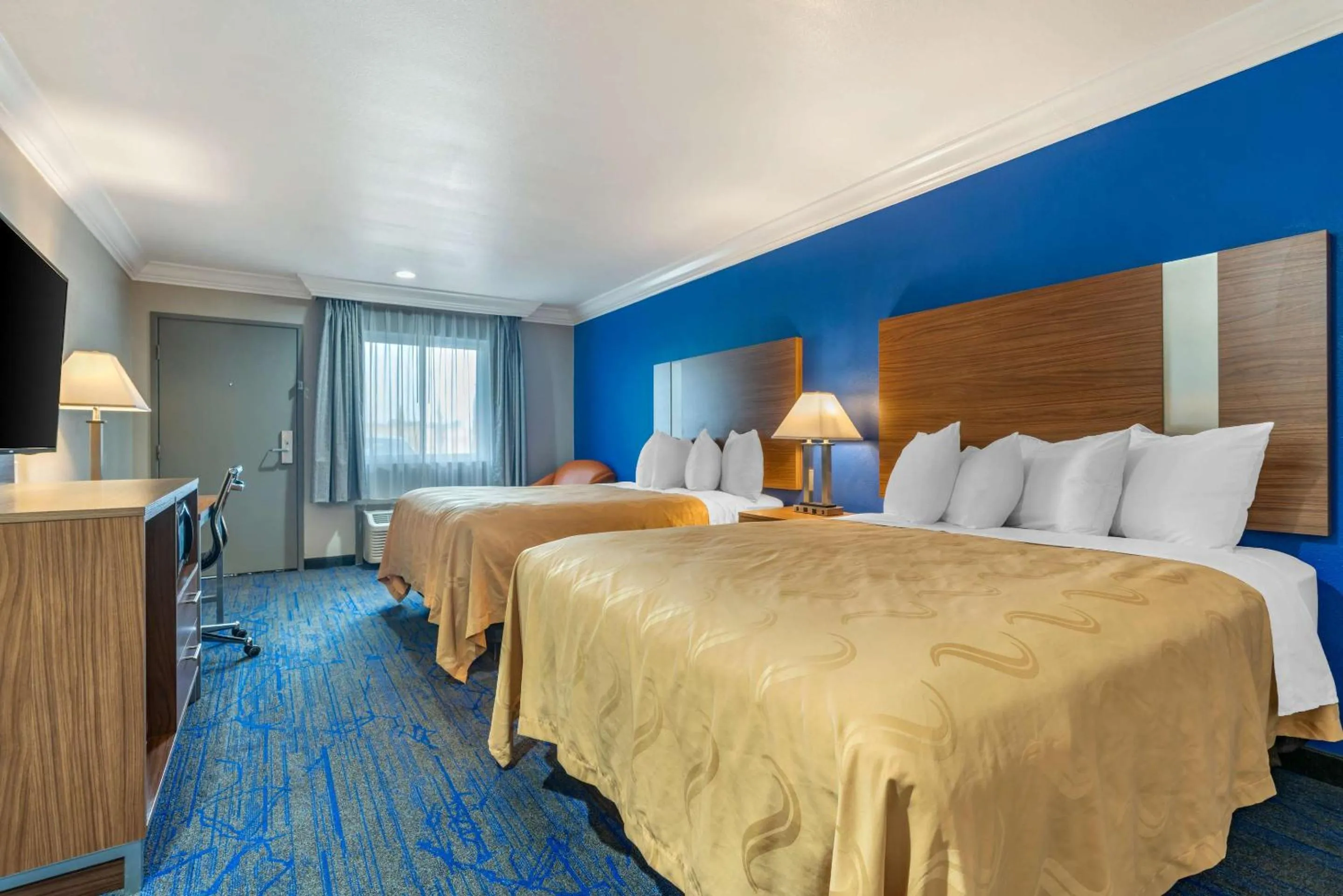 Bedroom, Bed in Quality Inn & Suites Vacaville