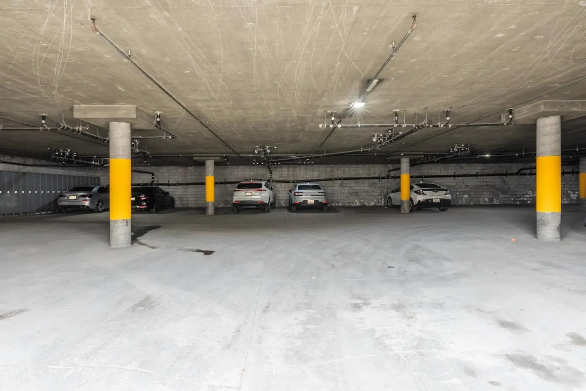 Facade/entrance in Quality Inn near Mammoth Mountain Ski Resort Facade/entrance in Quality Inn near Mammoth Mountain Ski Resort