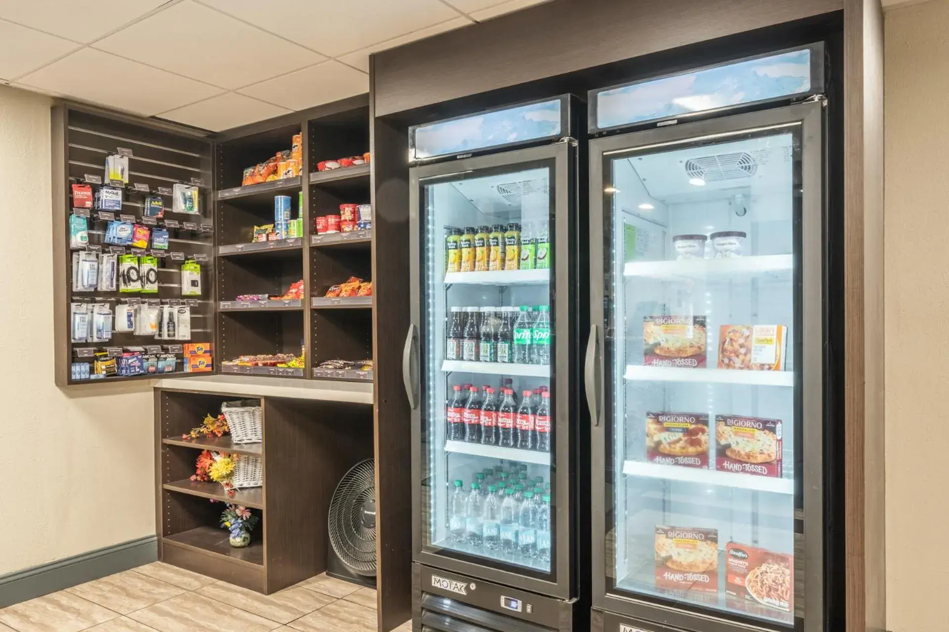 Food and drinks in Quality Inn near Mammoth Mountain Ski Resort Food and drinks in Quality Inn near Mammoth Mountain Ski Resort