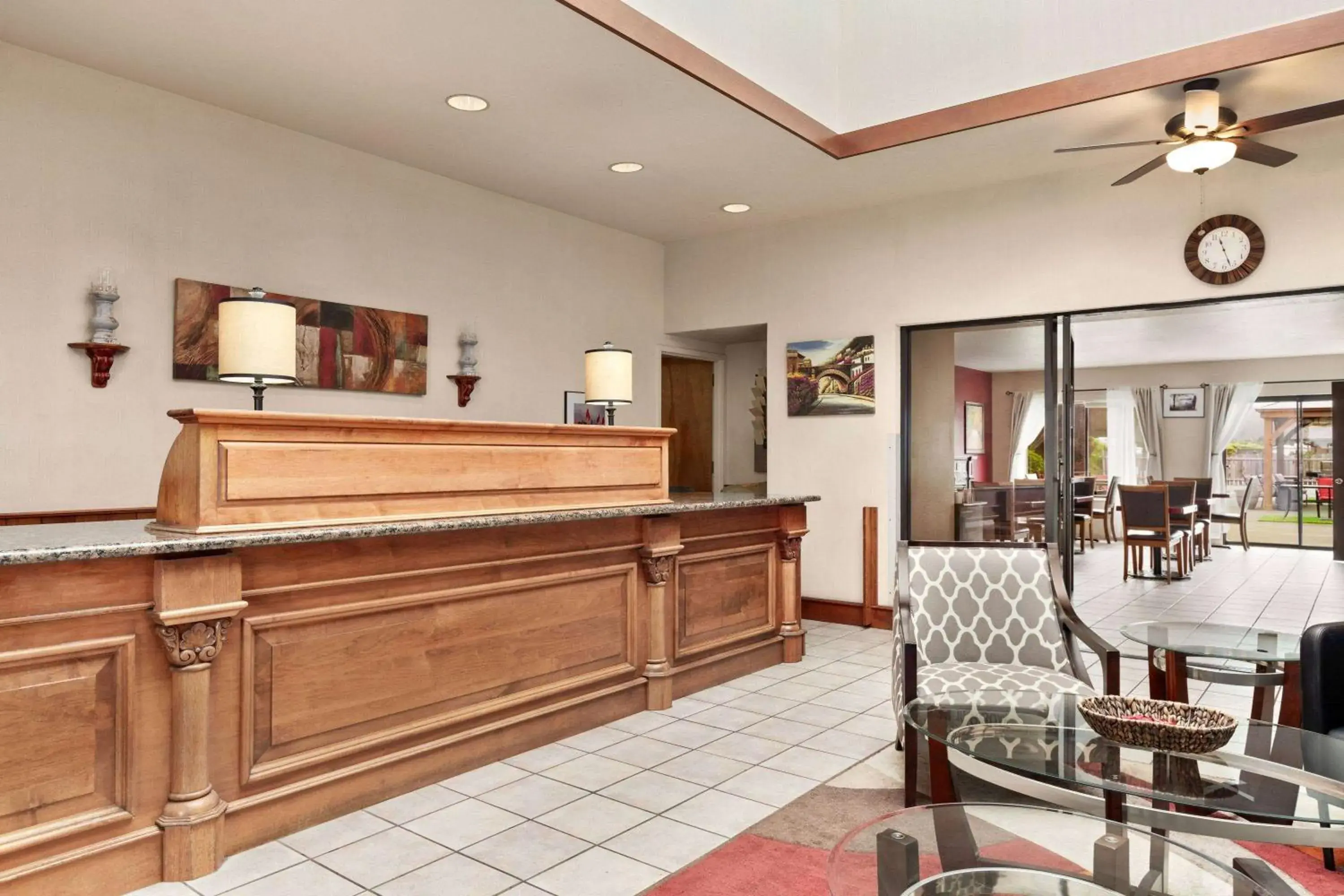 Lobby or reception in Ramada by Wyndham Arcata Lobby or reception in Ramada by Wyndham Arcata