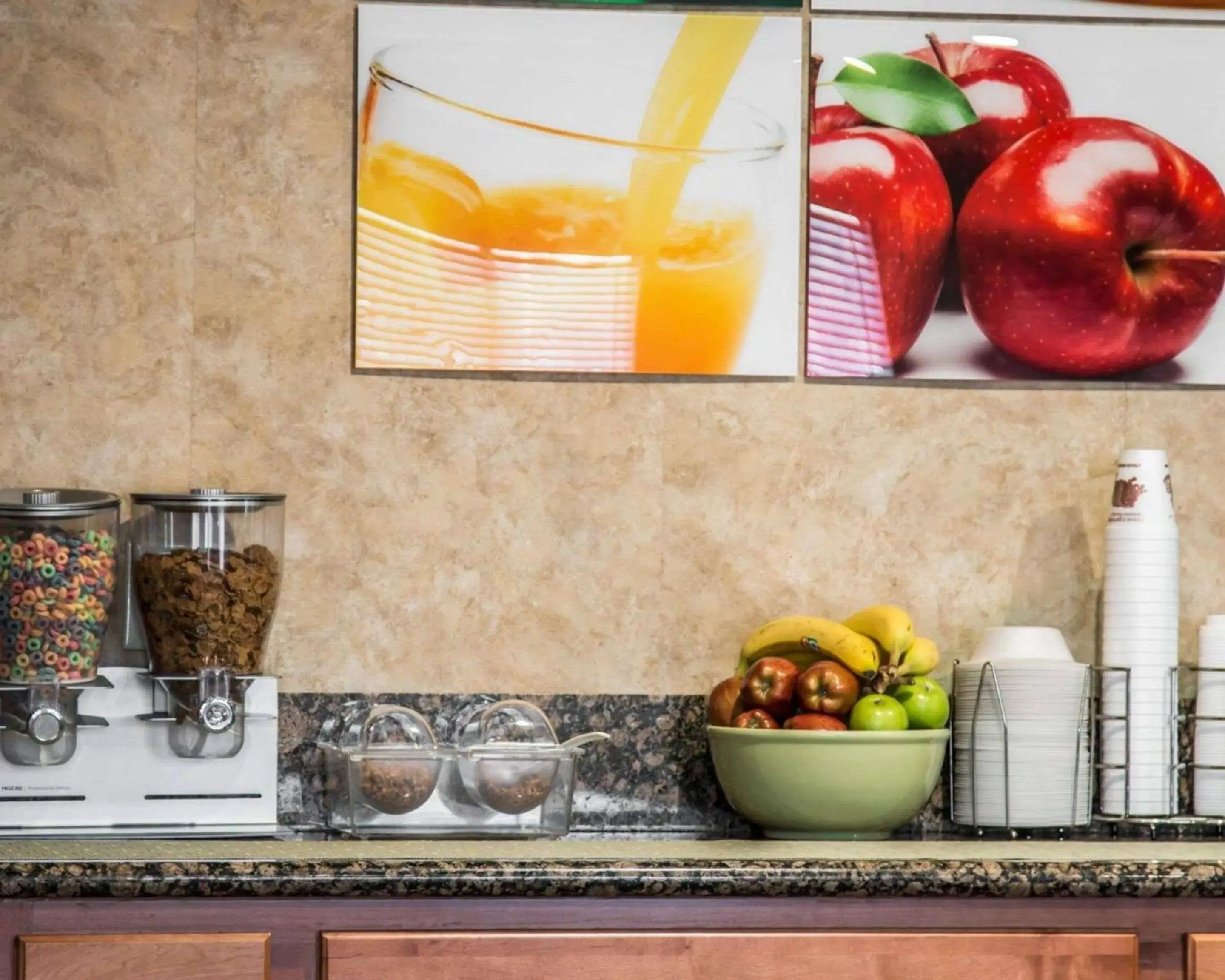 Restaurant/places to eat in Quality Inn Temecula Valley Wine Country Restaurant/places to eat in Quality Inn Temecula Valley Wine Country