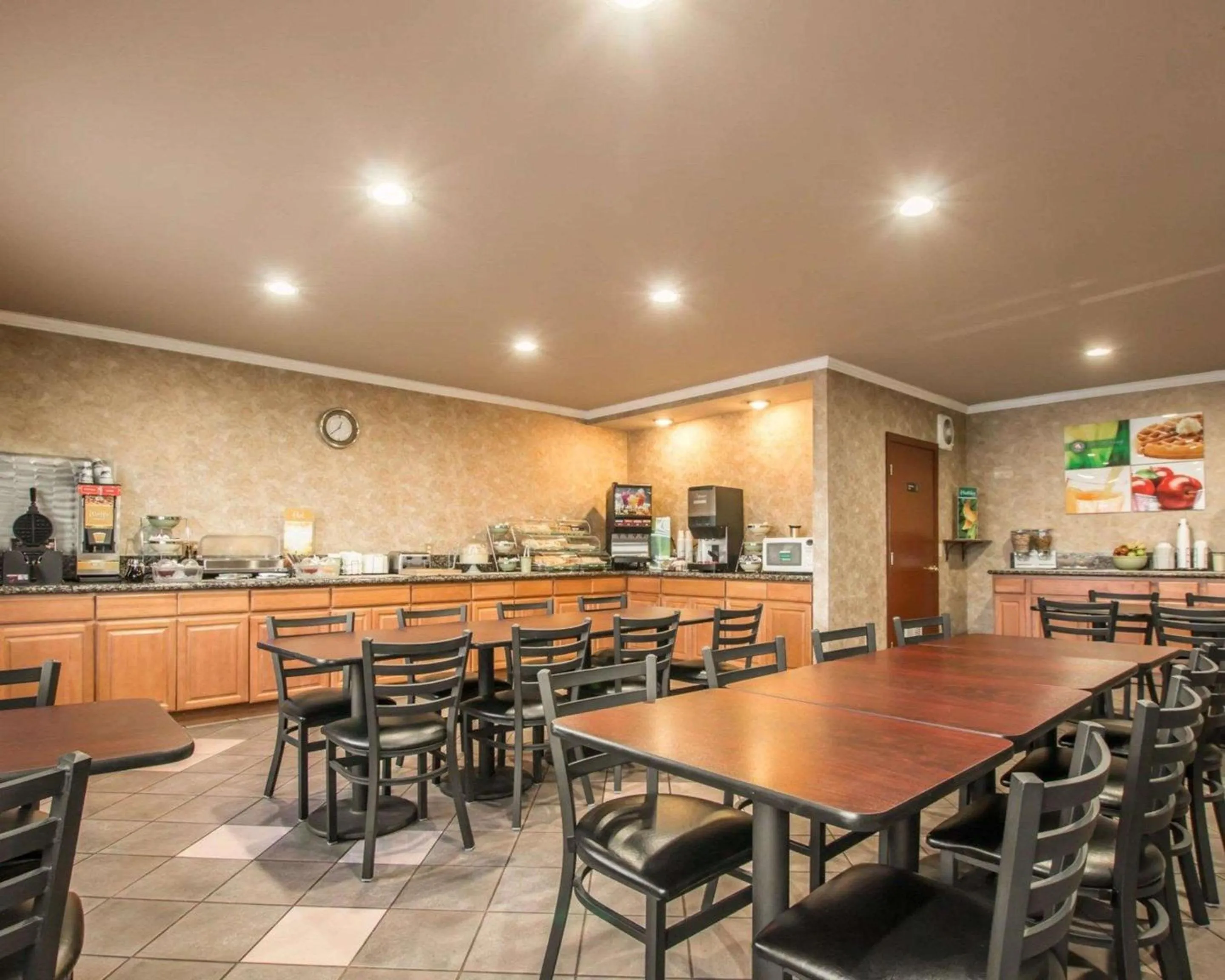 Restaurant/places to eat in Quality Inn Temecula Valley Wine Country