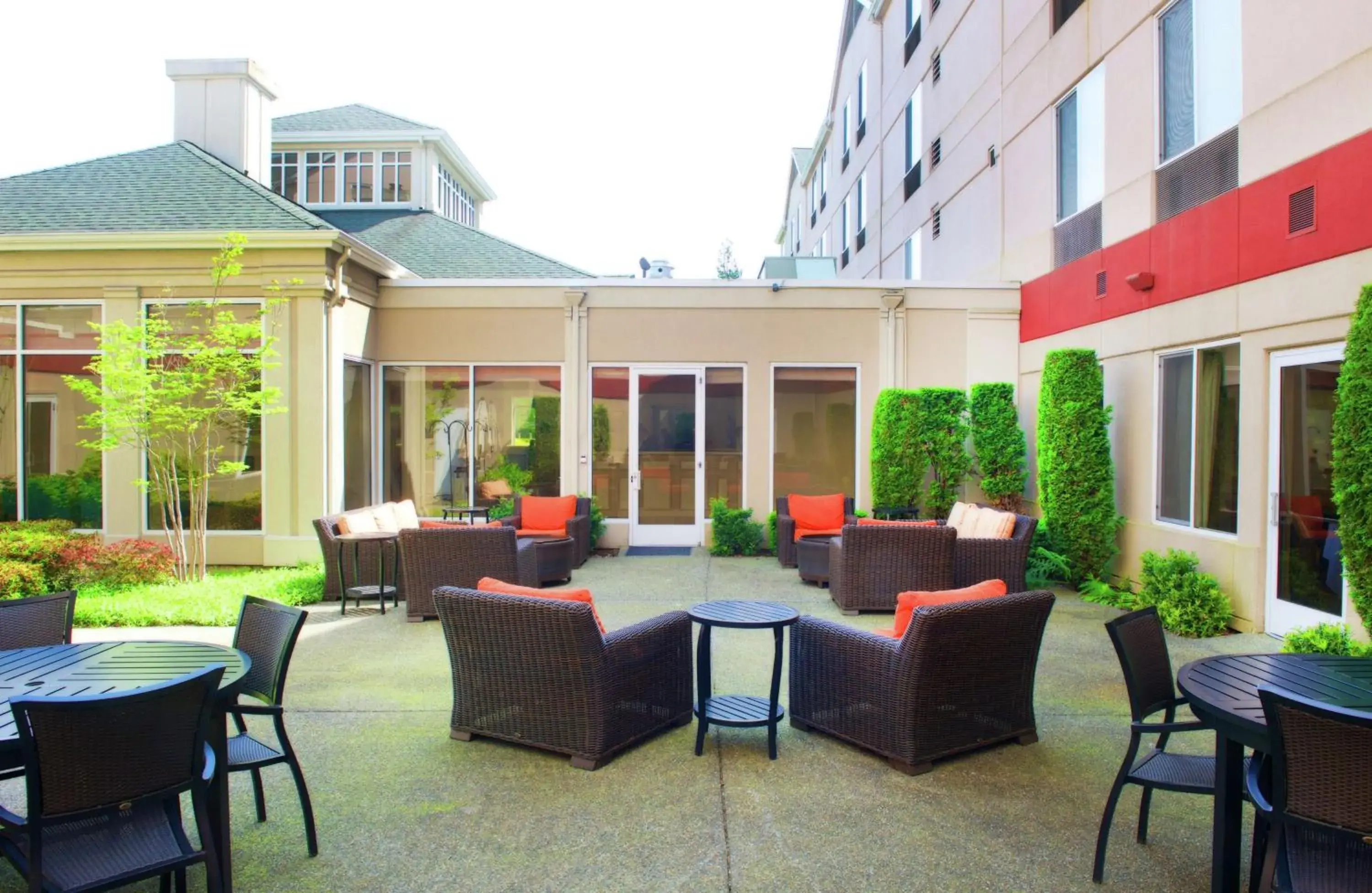 Property building in Hilton Garden Inn Seattle/Renton Property building in Hilton Garden Inn Seattle/Renton