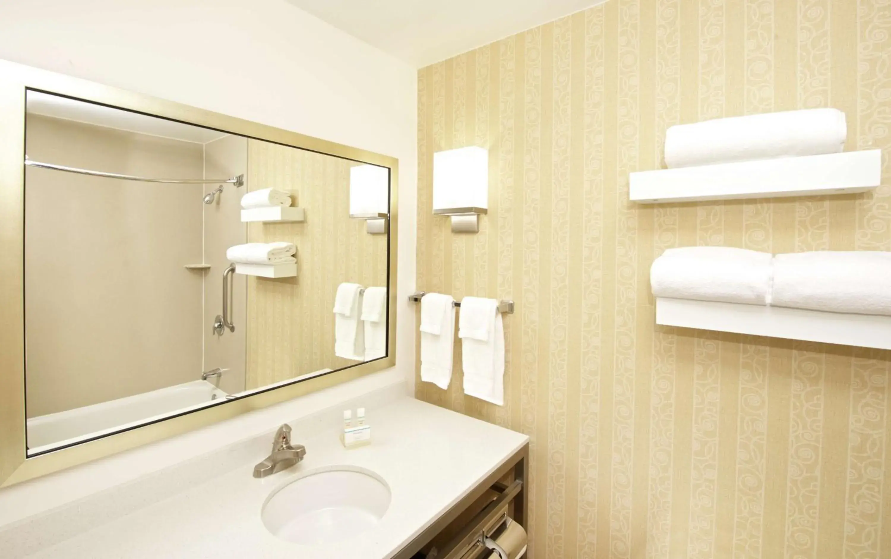 Bathroom in Hilton Garden Inn Seattle/Renton Bathroom in Hilton Garden Inn Seattle/Renton