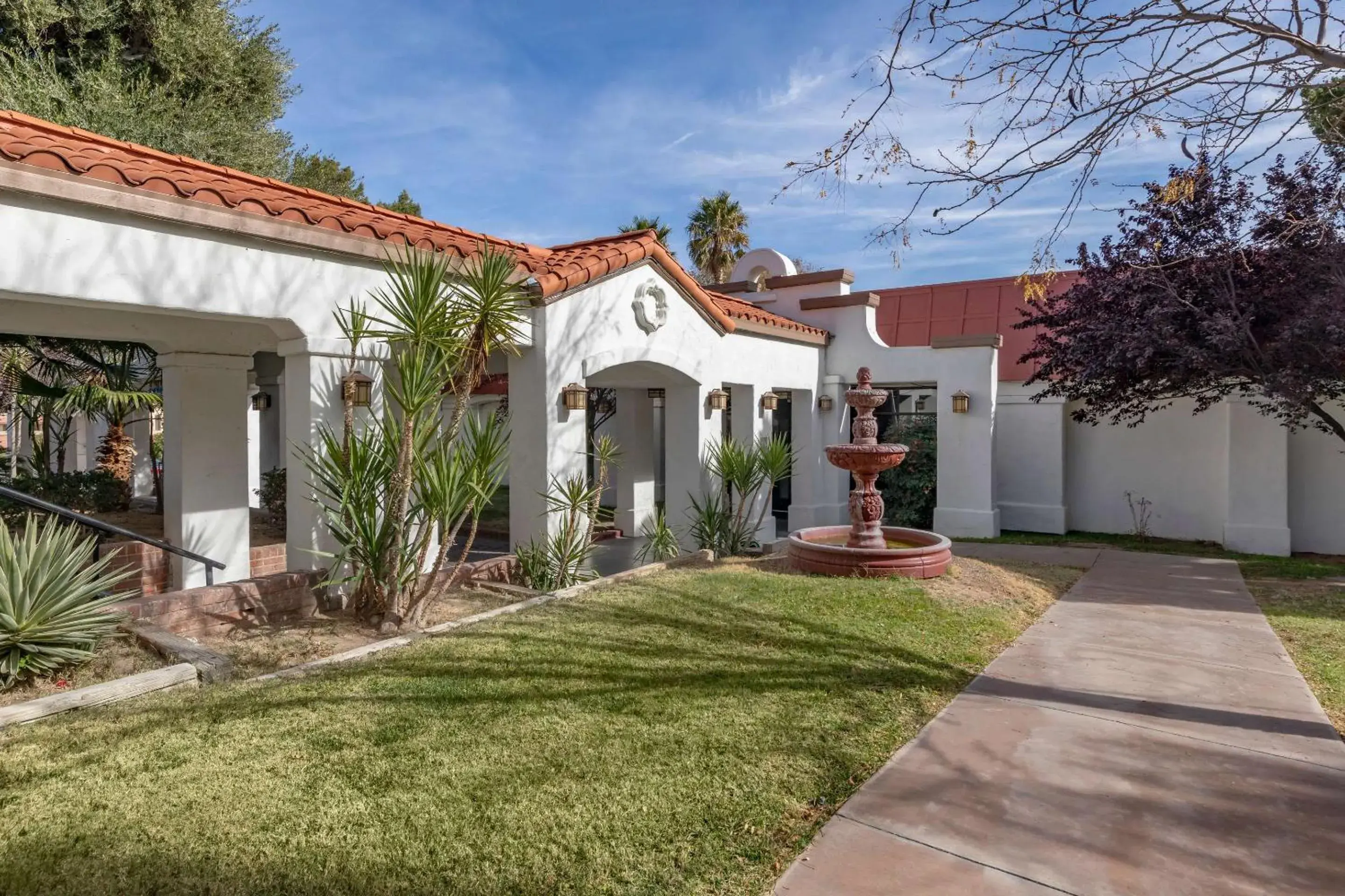 Property building in Quality Inn On Historic Route 66 Property building in Quality Inn On Historic Route 66