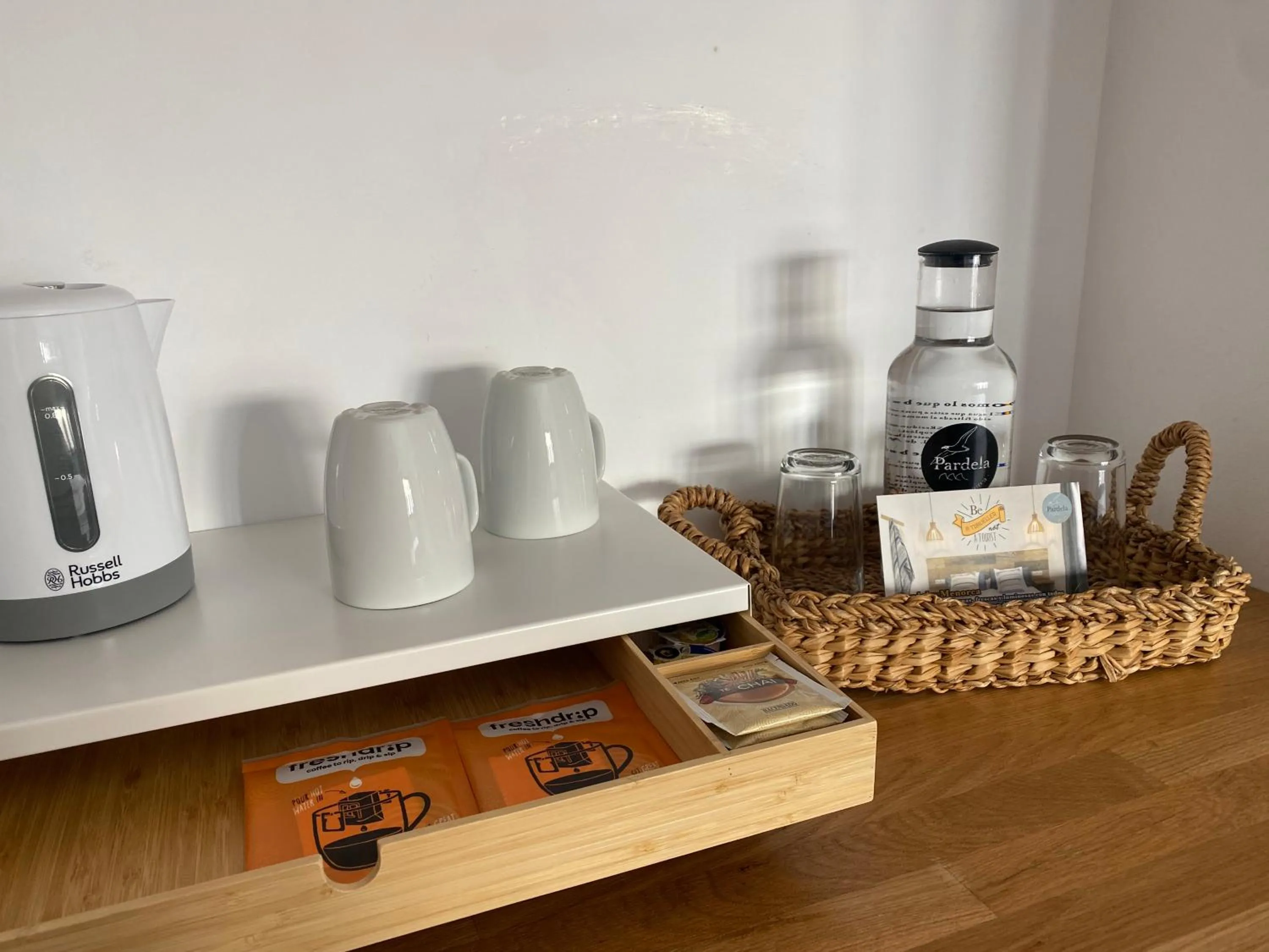 Coffee/tea facilities in Pardela Menorca