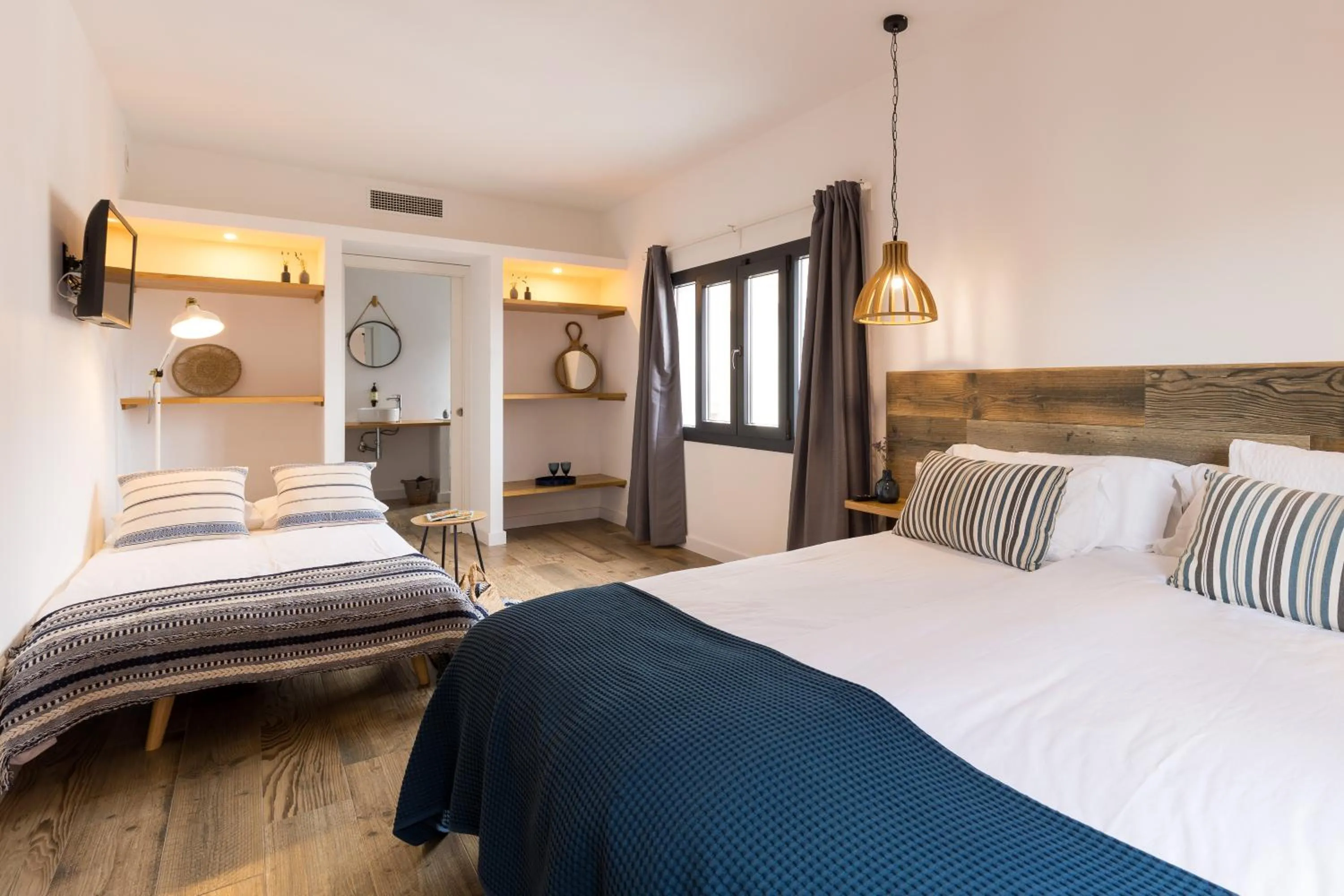 Bedroom, Bed in Pardela Menorca