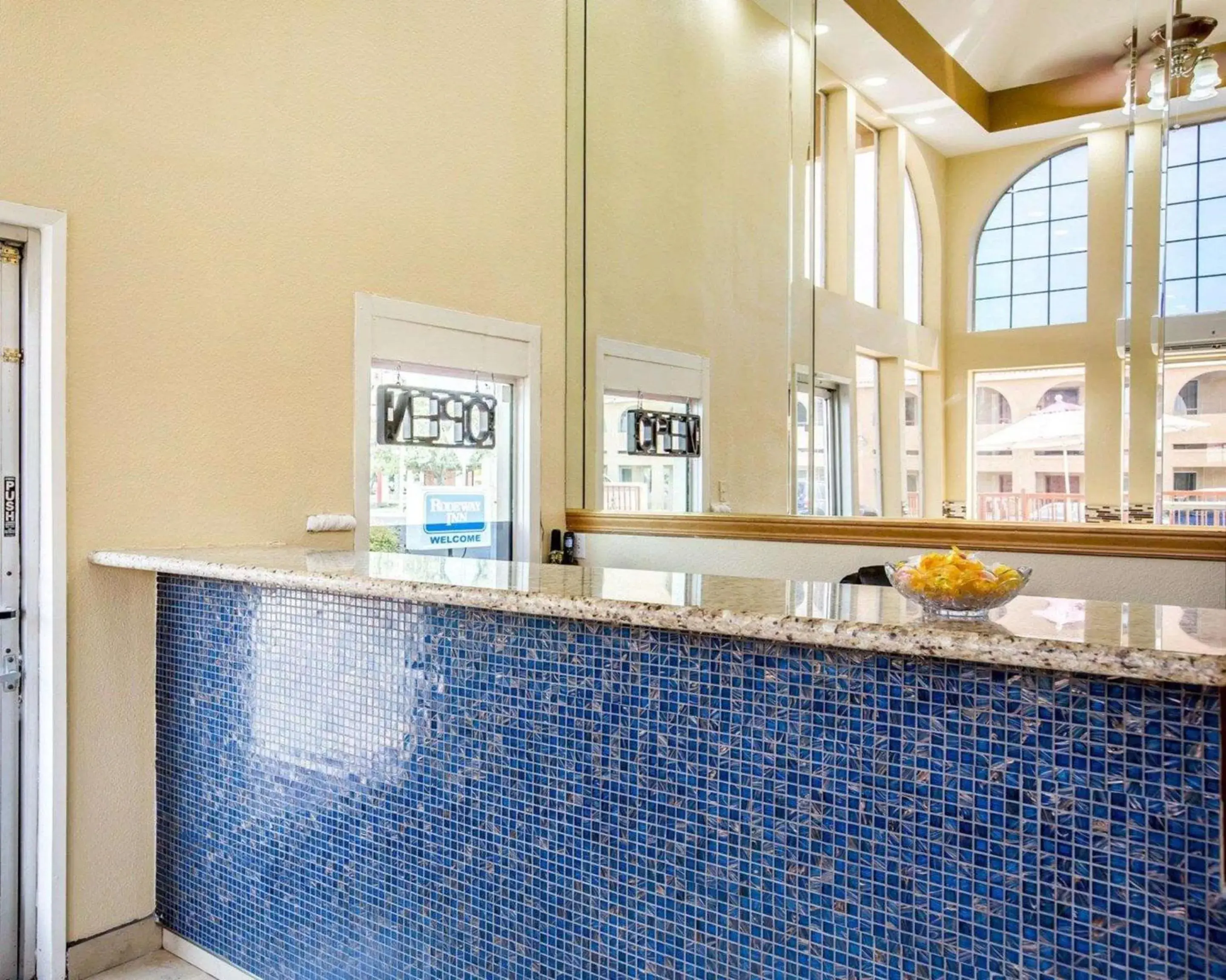 Lobby or reception in Rodeway Inn Delano Lobby or reception in Rodeway Inn Delano