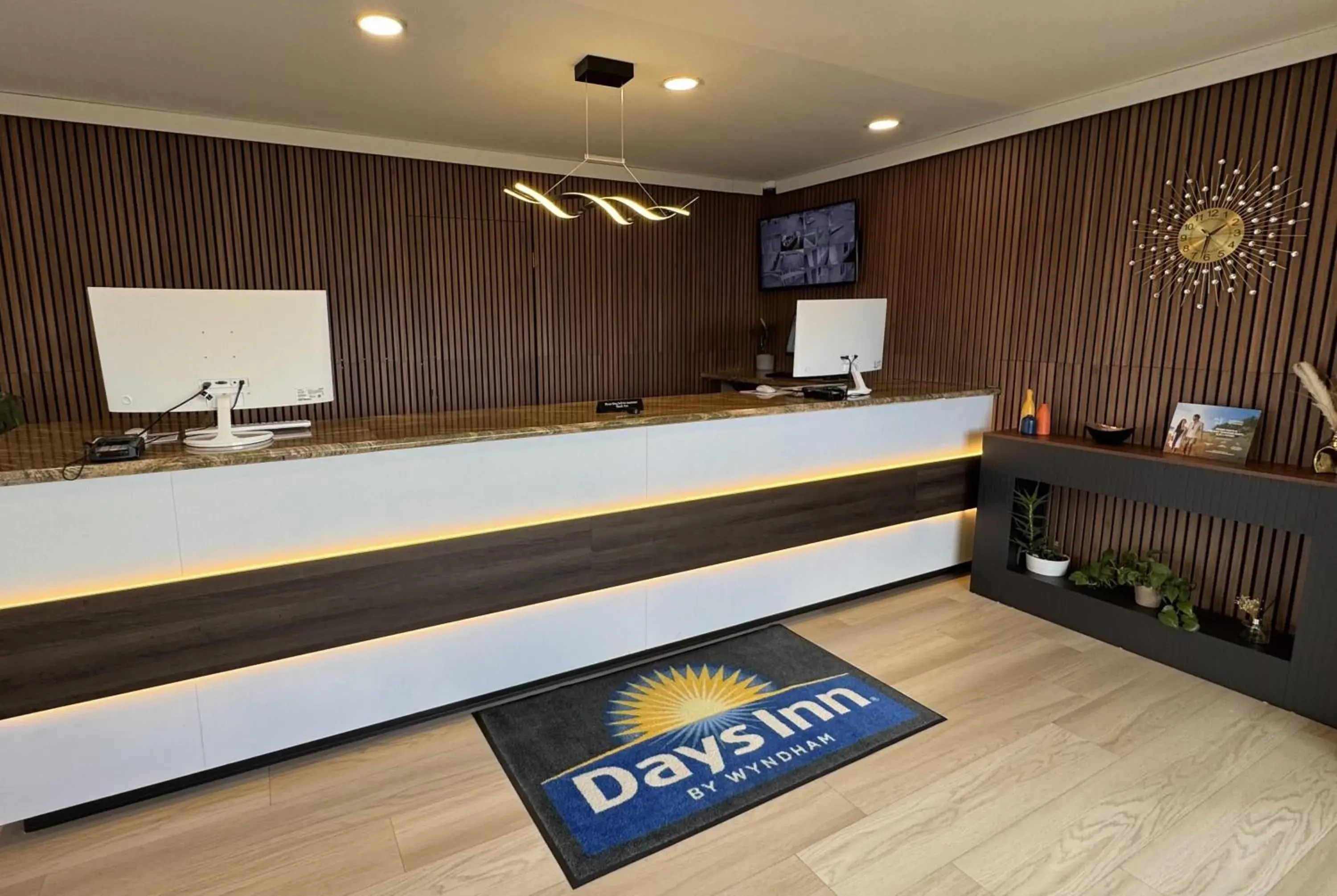 Lobby or reception in Days Inn by Wyndham Ridgecrest near China Lake Naval Station Lobby or reception in Days Inn by Wyndham Ridgecrest near China Lake Naval Station