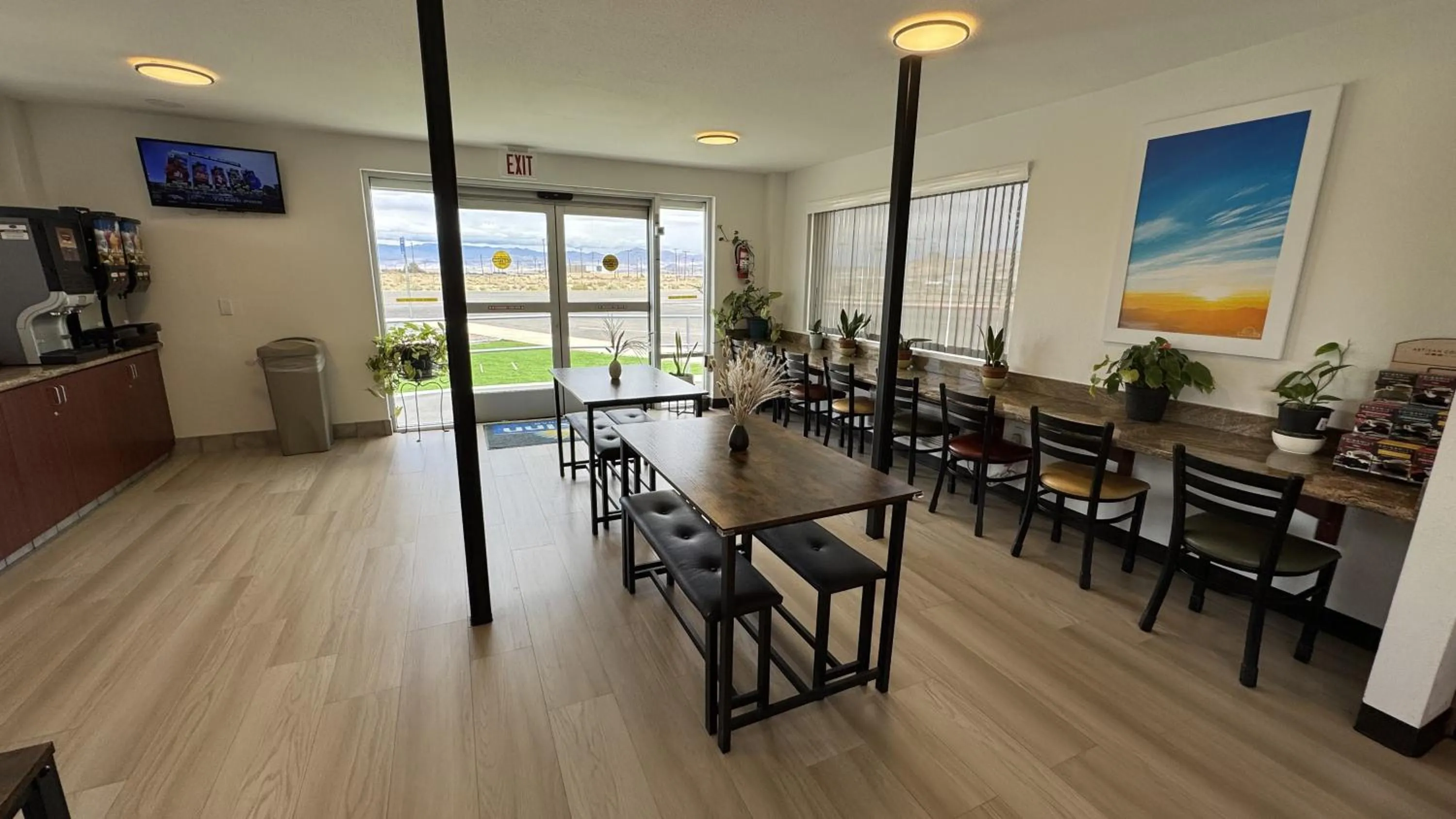 Breakfast in Days Inn by Wyndham Ridgecrest near China Lake Naval Station