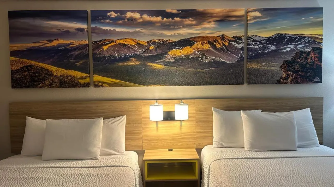 Bed in Days Inn by Wyndham Ridgecrest near China Lake Naval Station