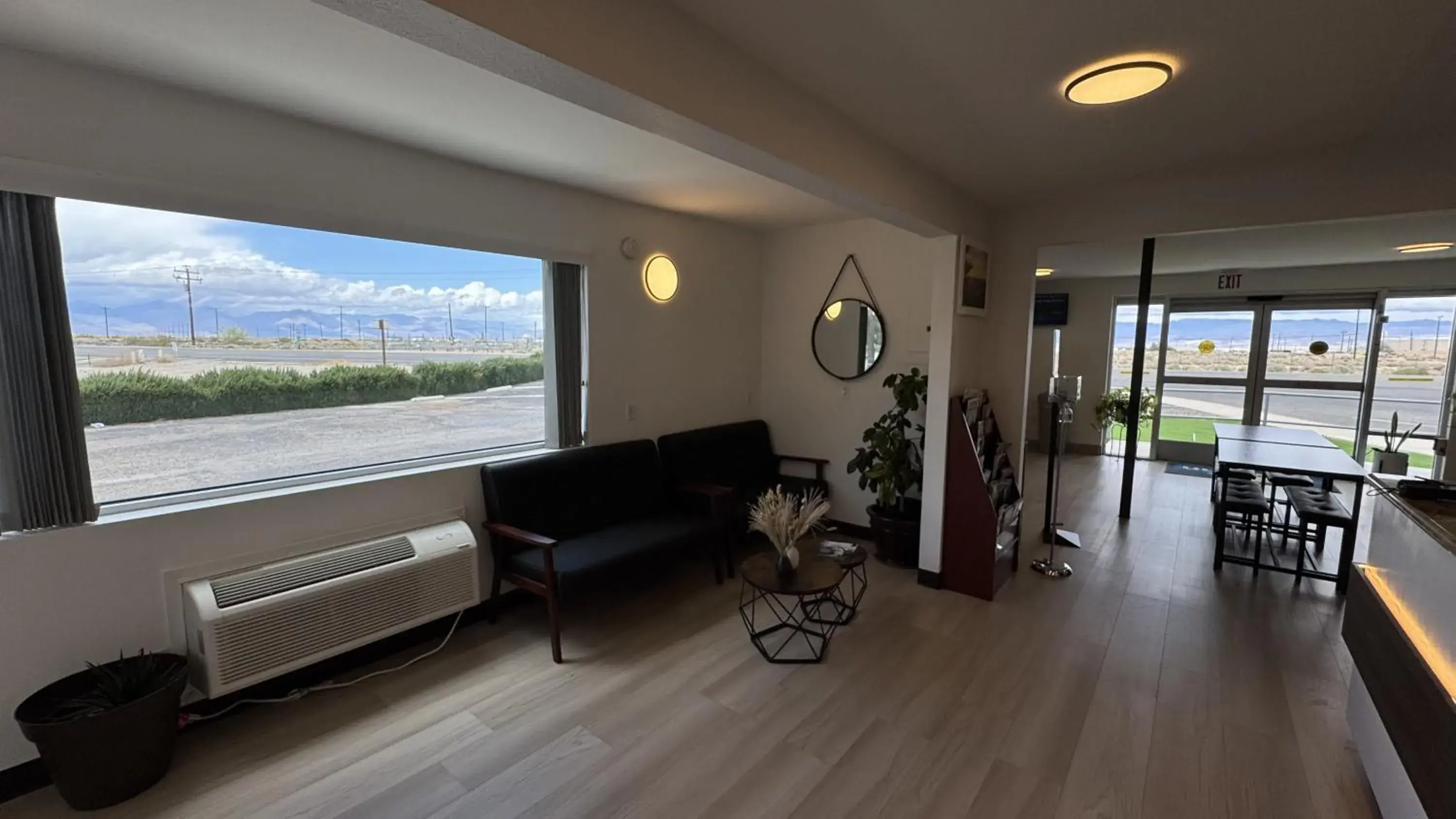 Lobby or reception in Days Inn by Wyndham Ridgecrest near China Lake Naval Station Lobby or reception in Days Inn by Wyndham Ridgecrest near China Lake Naval Station