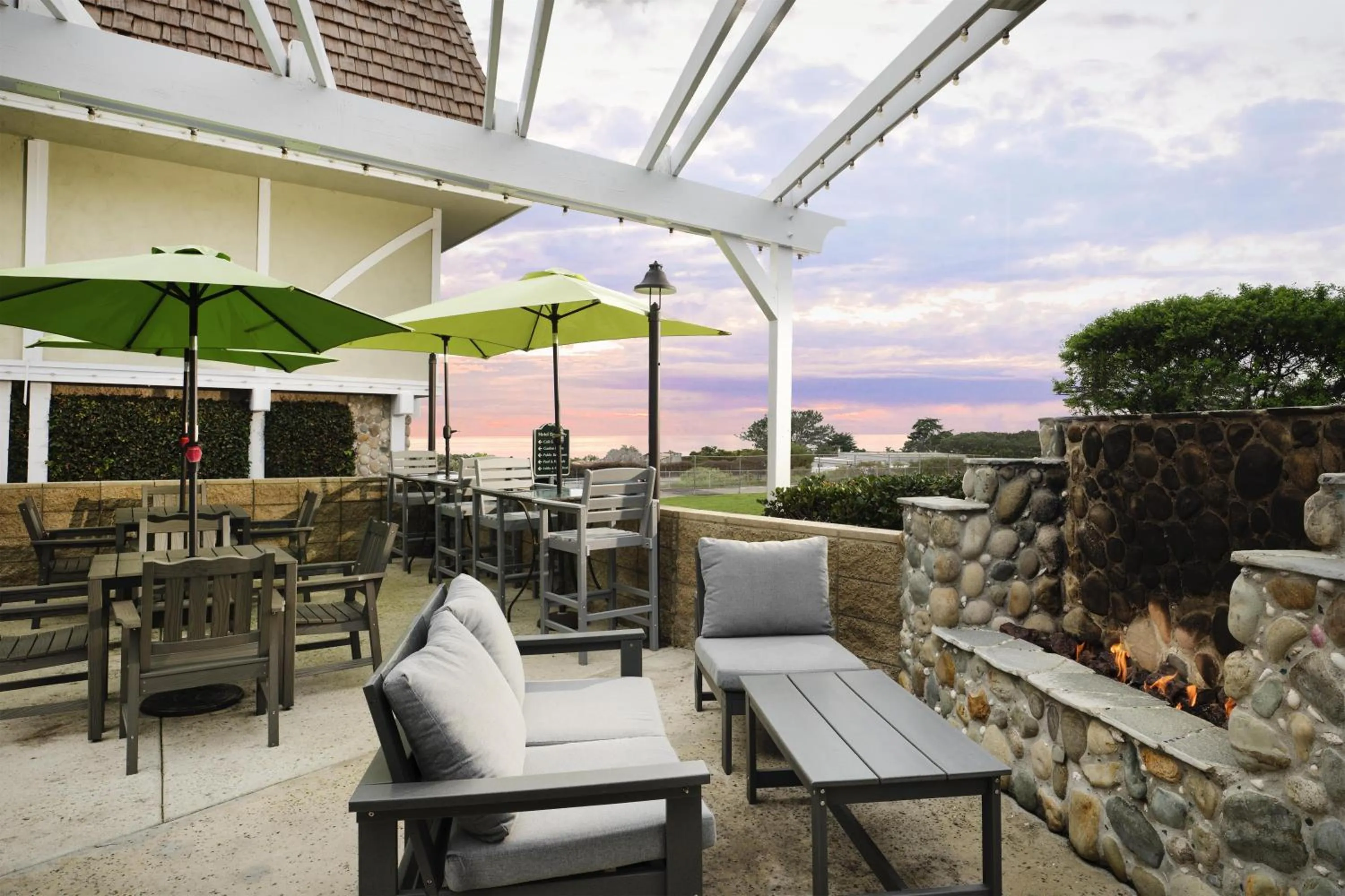 Property building in Best Western Premier Hotel Del Mar