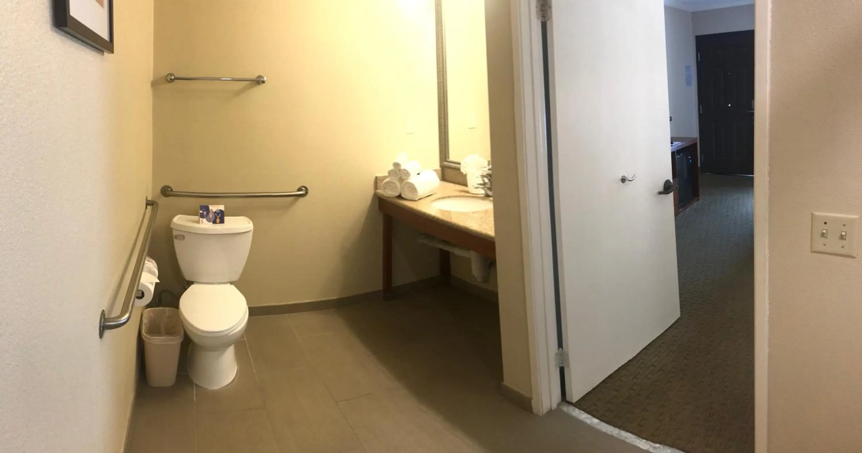 Property building in Comfort Inn Santa Monica - West Los Angeles