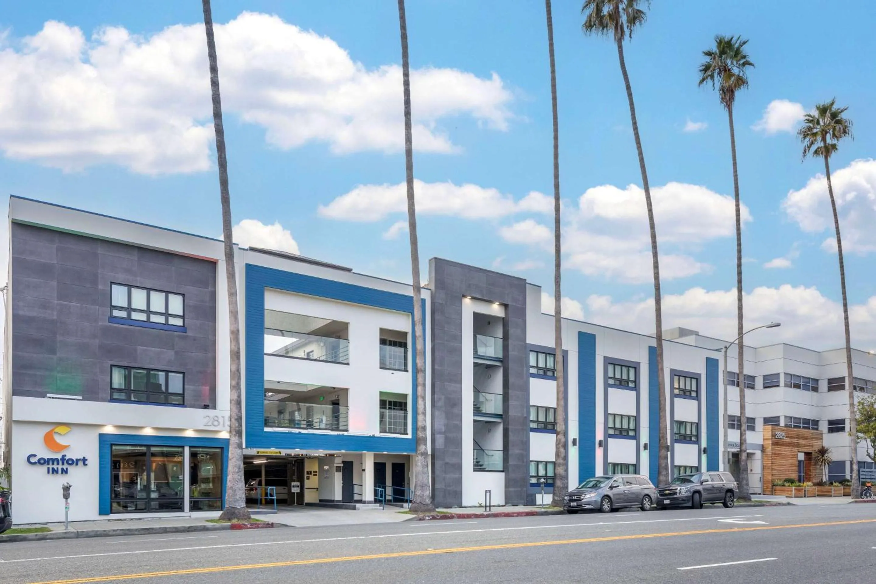 Property building in Comfort Inn Santa Monica - West Los Angeles