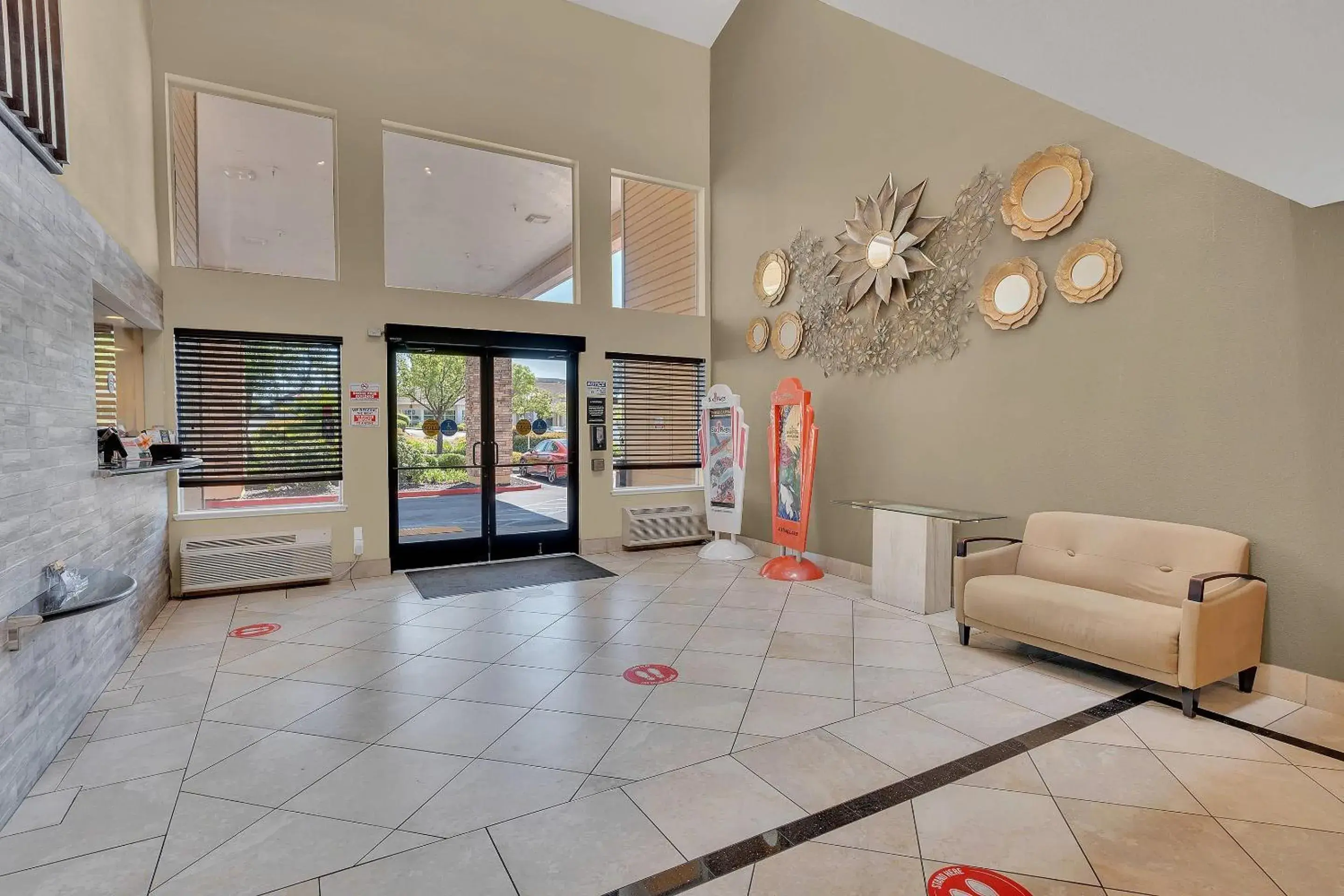 Lobby or reception in Quality Inn near Six Flags Discovery Kingdom-Napa Valley Lobby or reception in Quality Inn near Six Flags Discovery Kingdom-Napa Valley