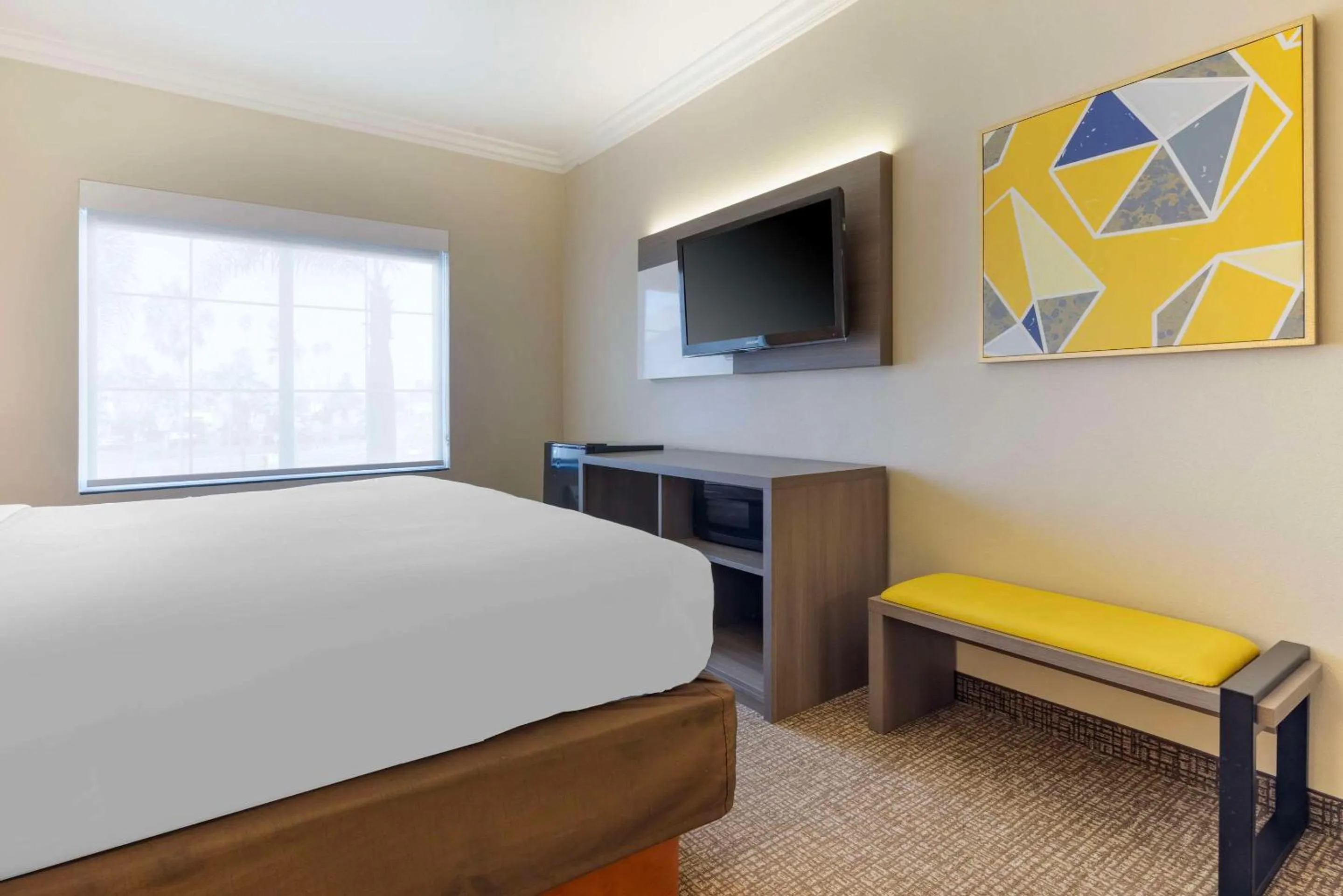 Bedroom, Bed in Comfort Suites Oceanside Camp Pendleton Area