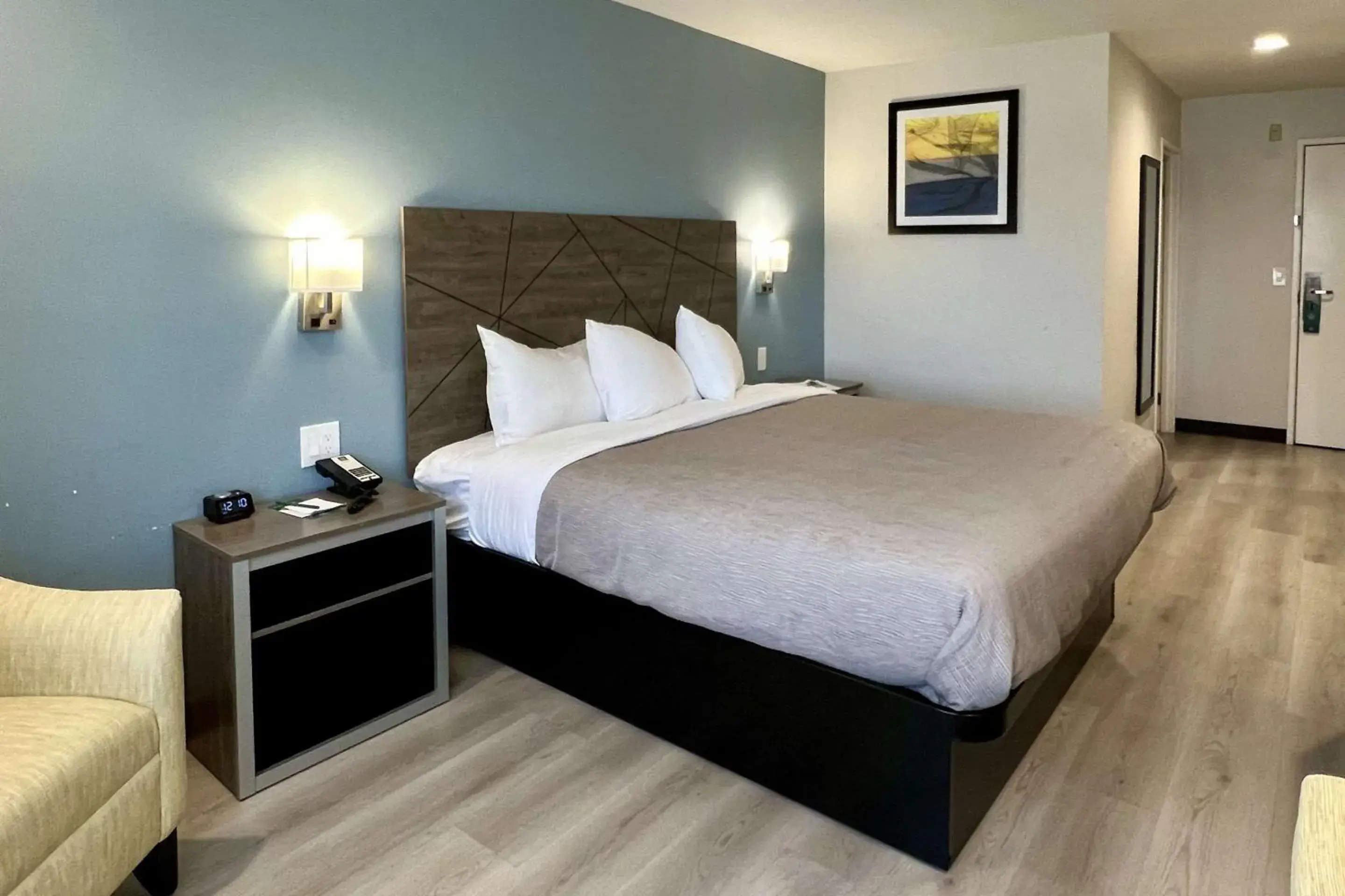 Bedroom, Bed in Quality Inn Tracy I-205 Bedroom, Bed in Quality Inn Tracy I-205