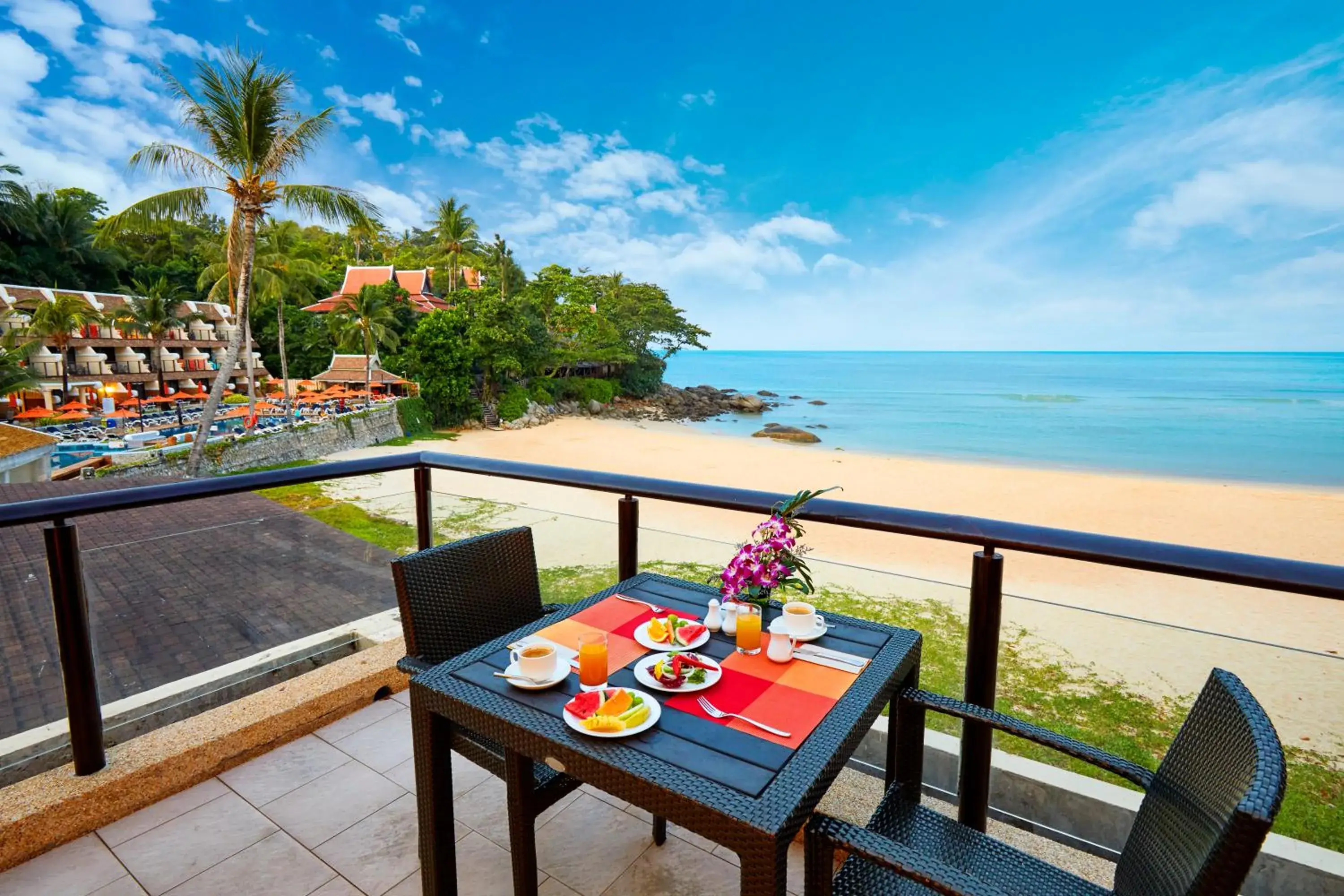 Restaurant/places to eat in Beyond Karon Restaurant/places to eat in Beyond Karon