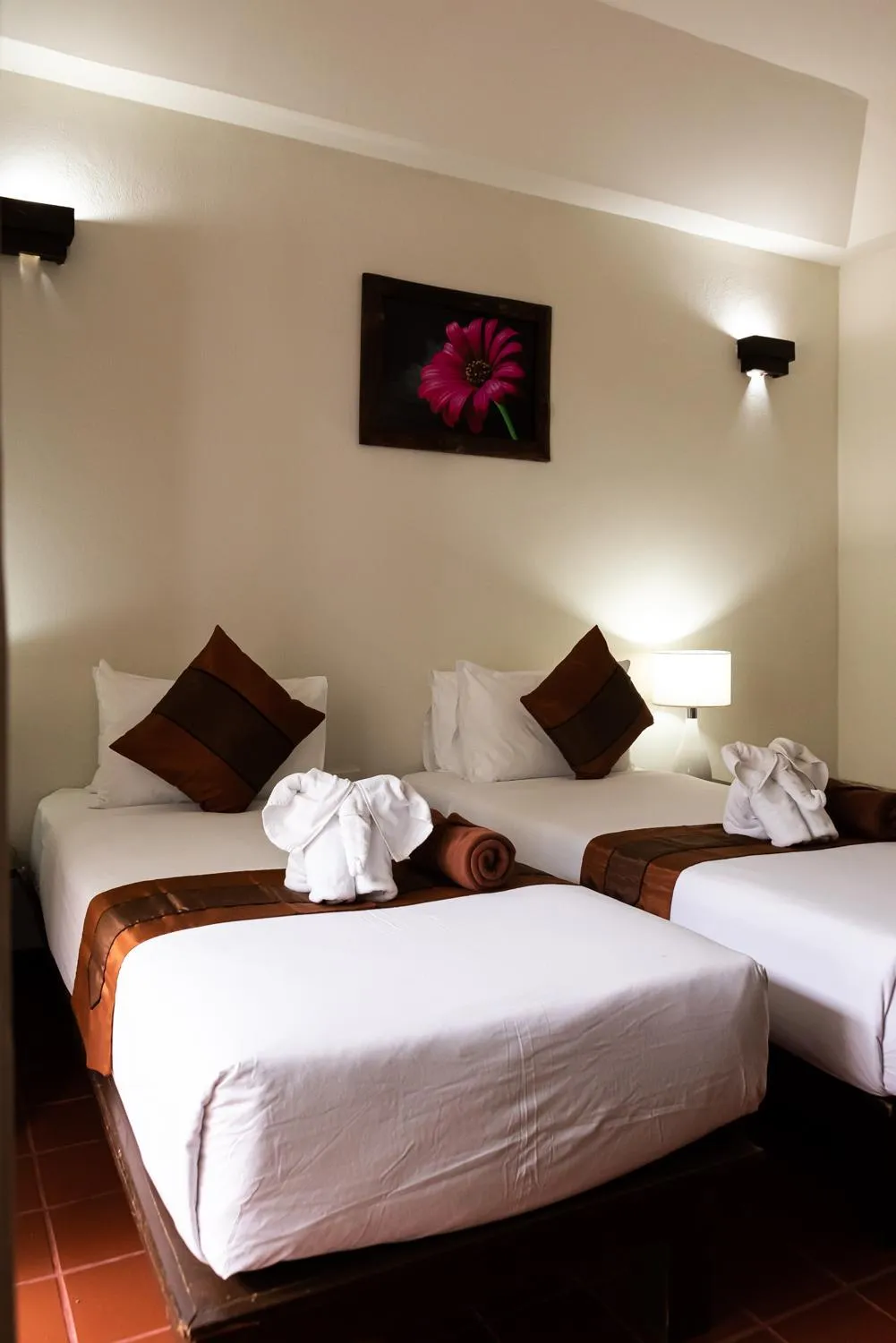 Bedroom, Bed in The Hive Hotel