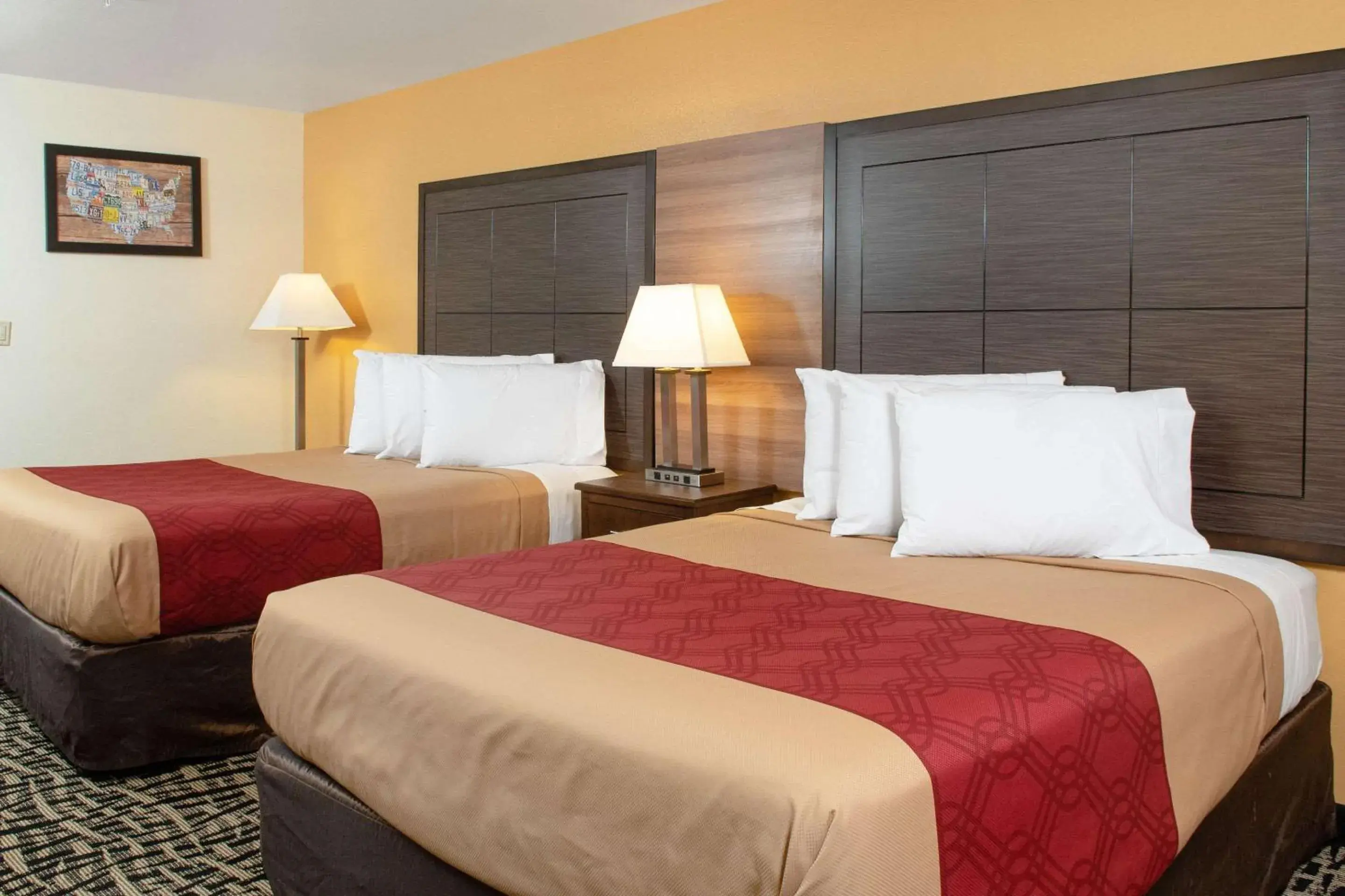 Photo of the whole room, Bed in Executive Inn westley,CA Photo of the whole room, Bed in Executive Inn westley,CA