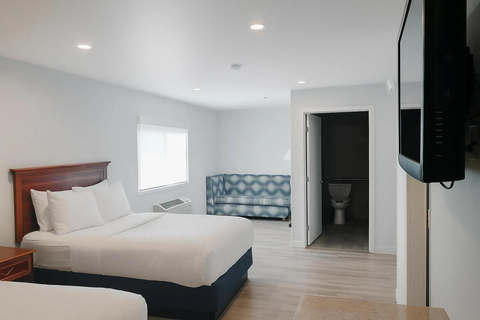 Bed in Cherry Orchard Inn