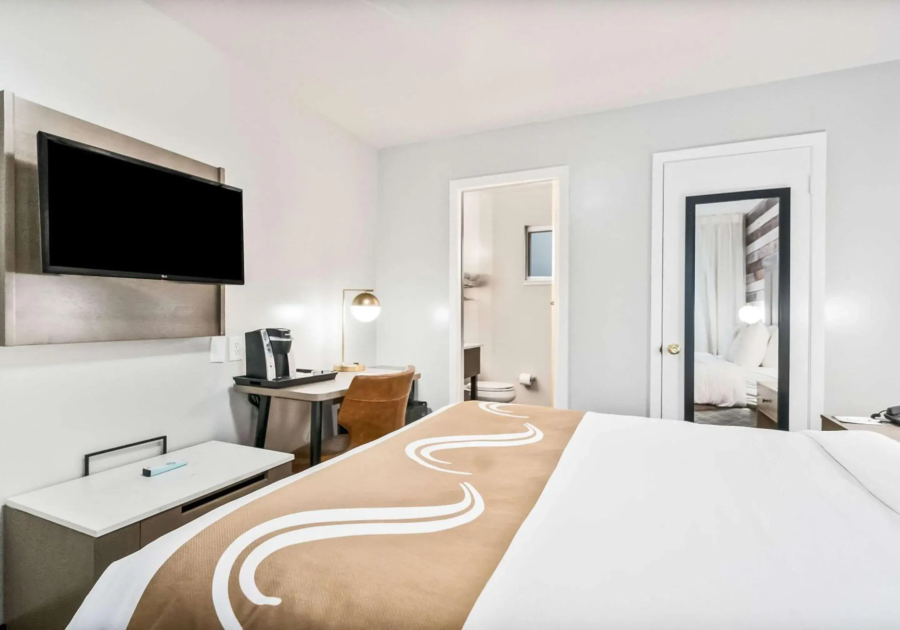 Bedroom, Bed in Quality Inn South Lake Tahoe Bedroom, Bed in Quality Inn South Lake Tahoe