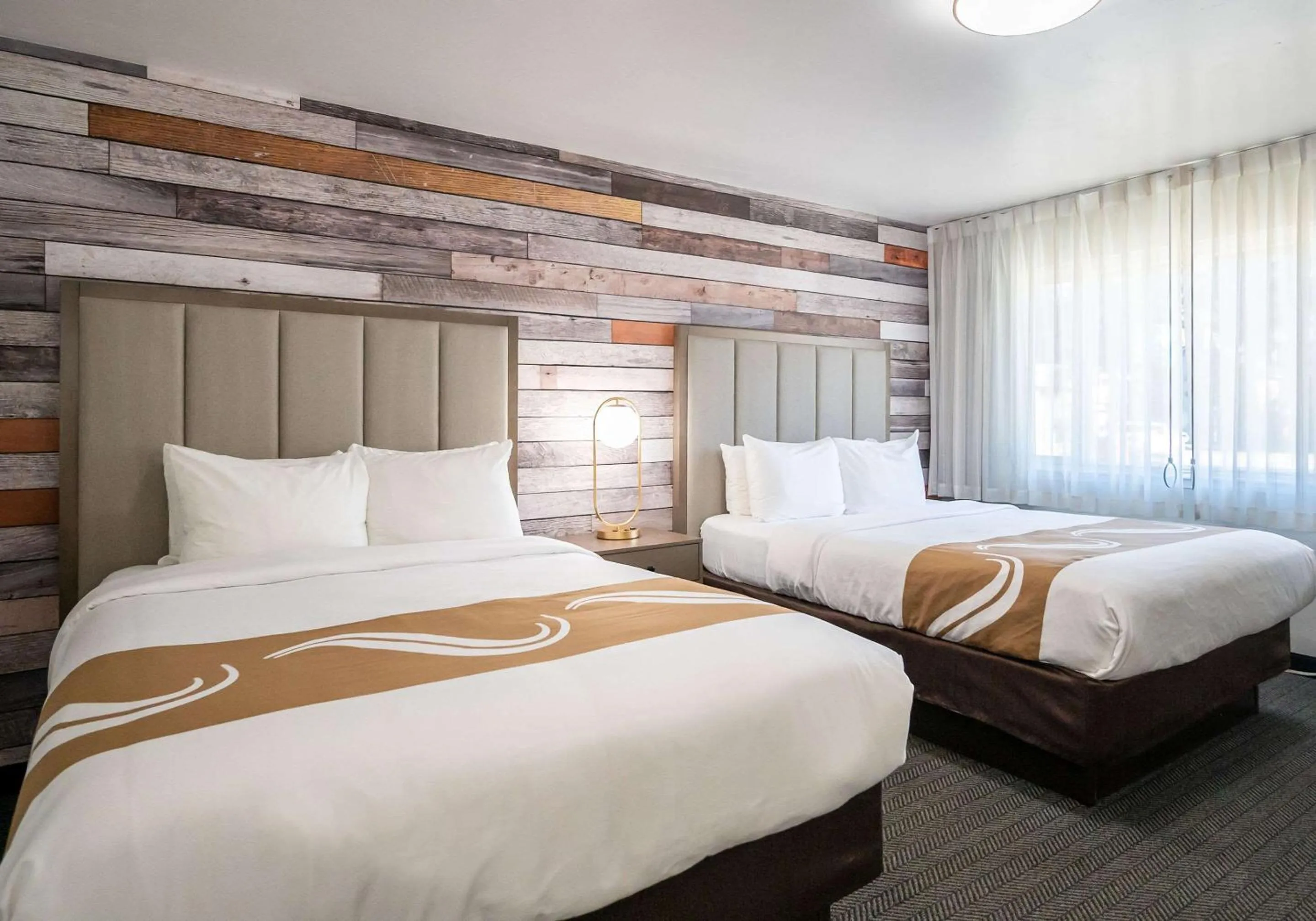 Bedroom, Bed in Quality Inn South Lake Tahoe