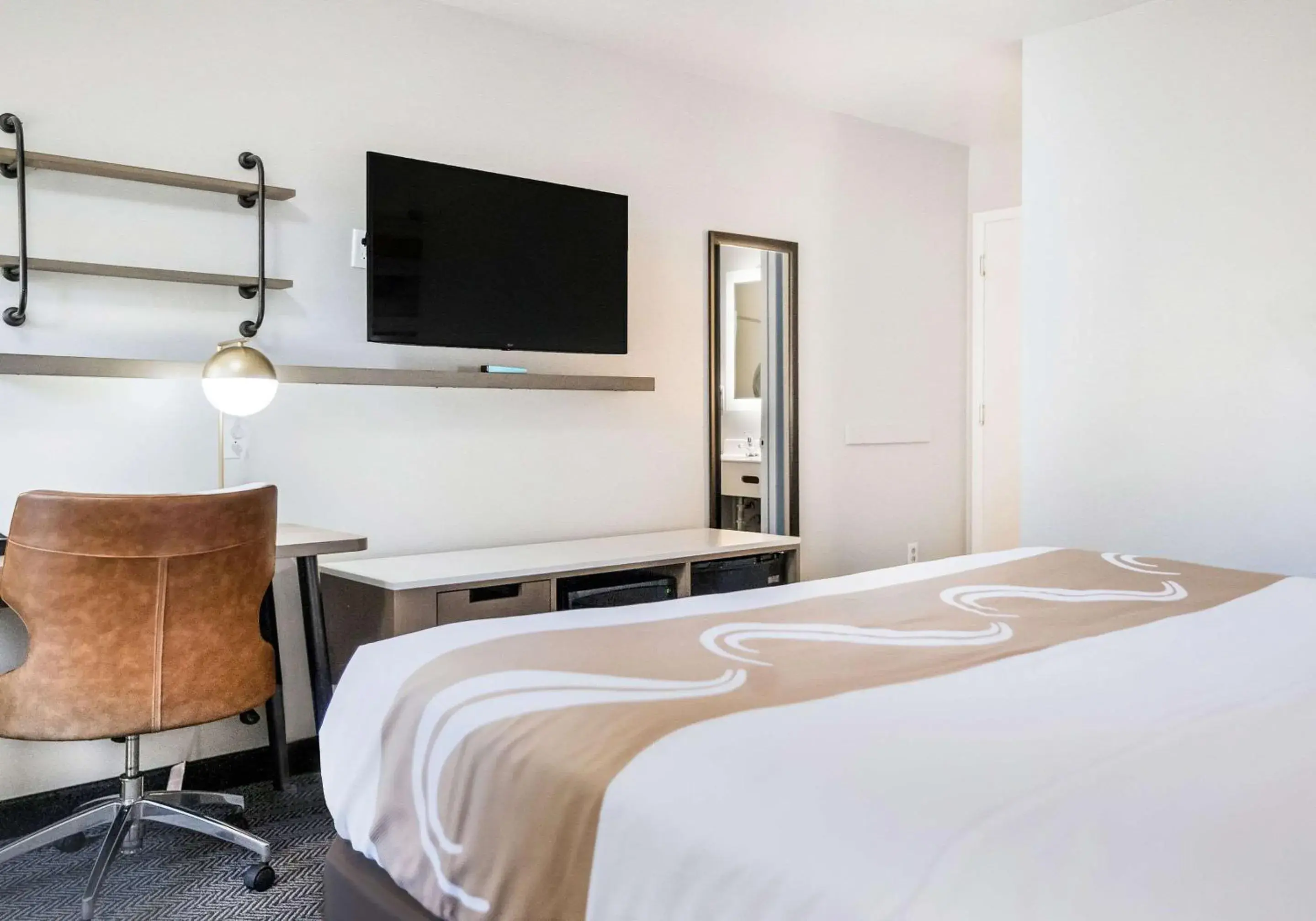 Bedroom, Bed in Quality Inn South Lake Tahoe Bedroom, Bed in Quality Inn South Lake Tahoe