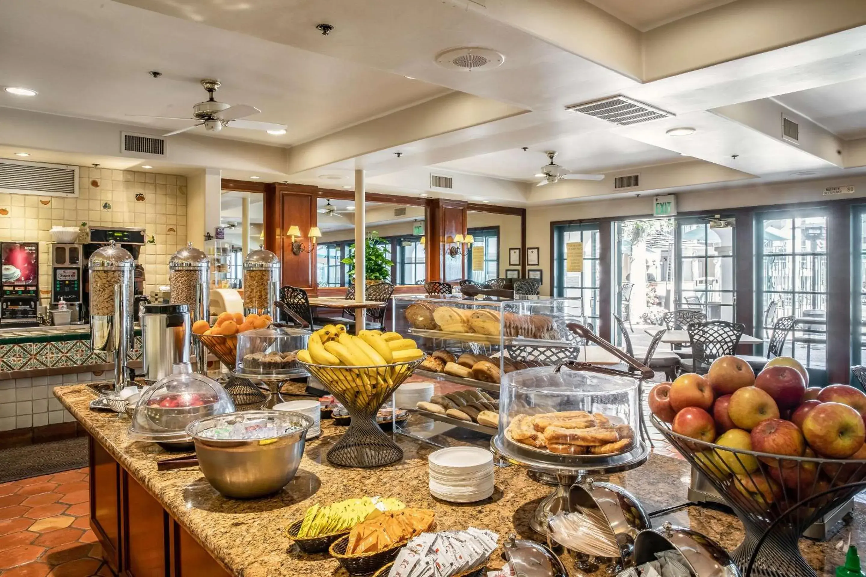 Breakfast in Quality Suites Downtown San Luis Obispo Breakfast in Quality Suites Downtown San Luis Obispo