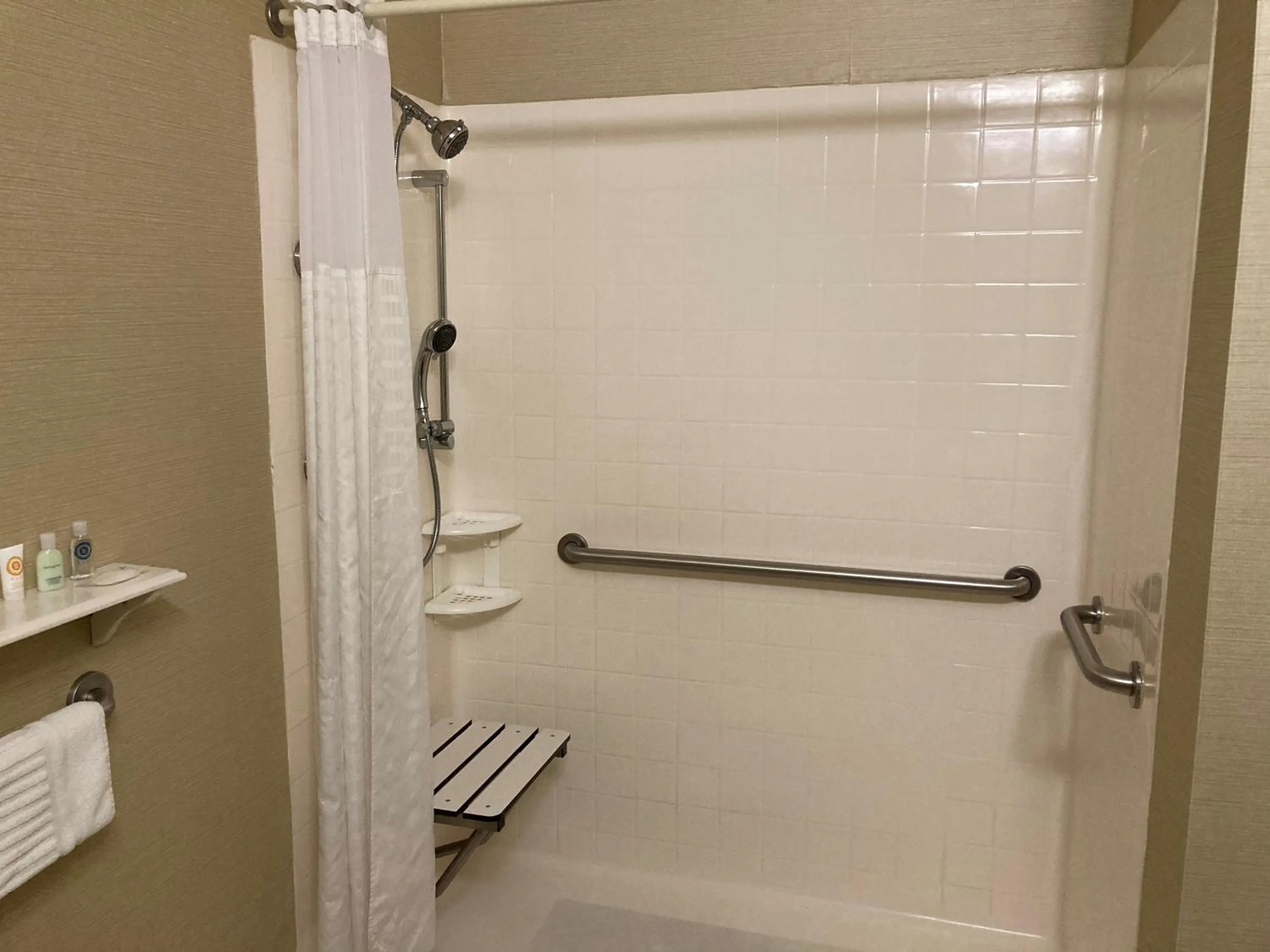 Bathroom in Comfort Inn & Suites Murrieta Temecula Wine Country