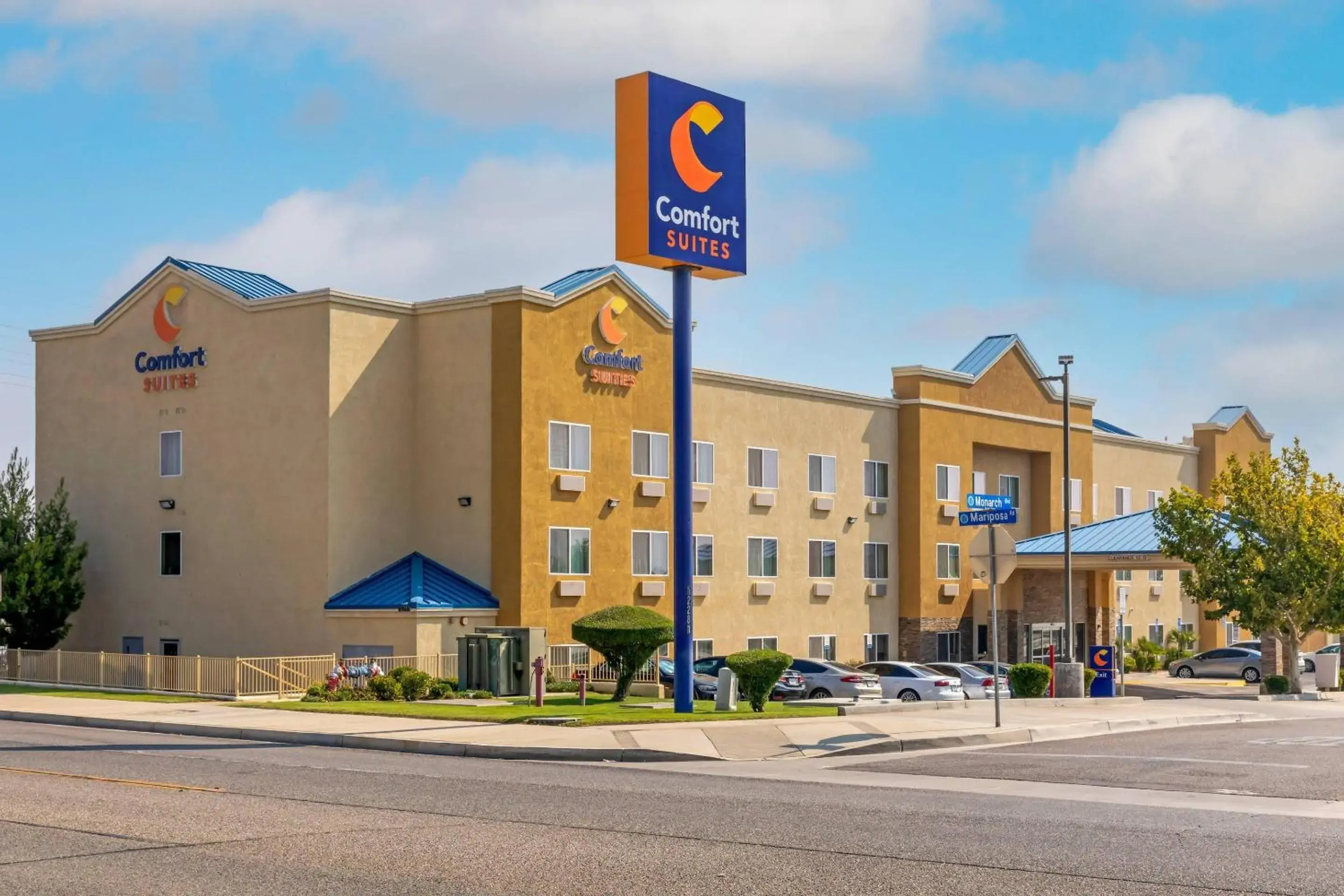 Property building in Comfort Suites Victorville-Hesperia Property building in Comfort Suites Victorville-Hesperia
