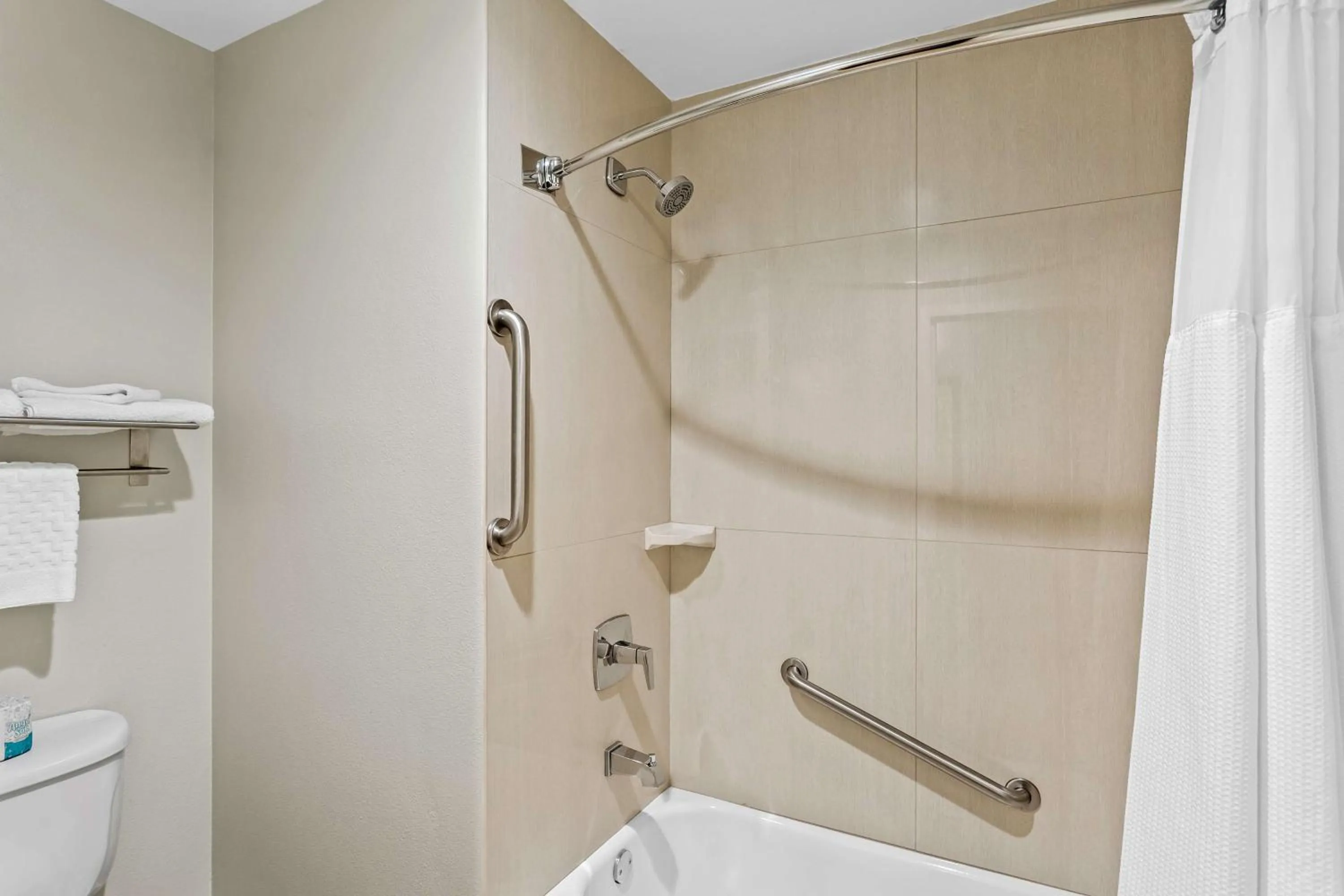 Bathroom in Best Western Paradise Hotel