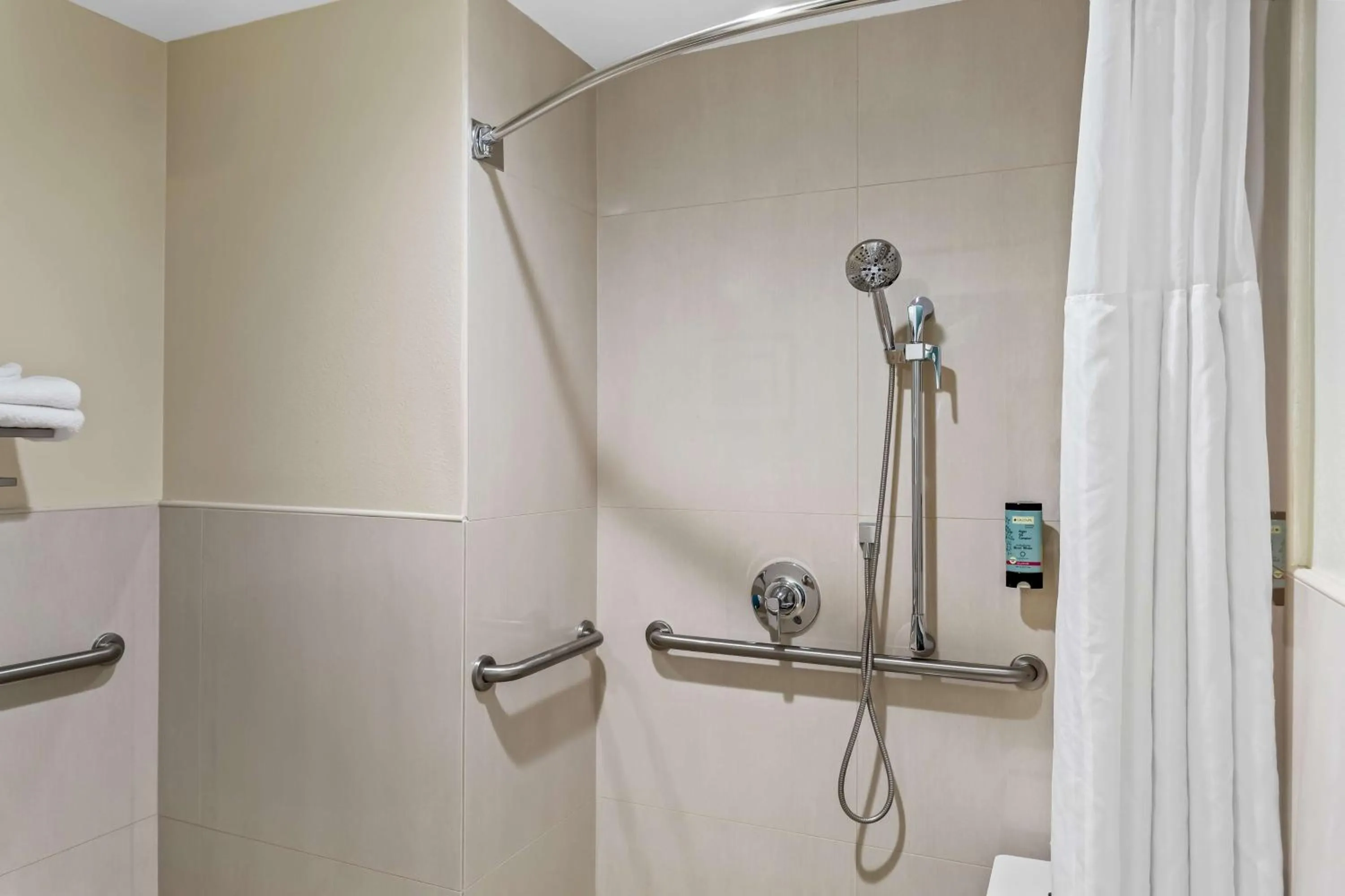 Bathroom in Best Western Paradise Hotel