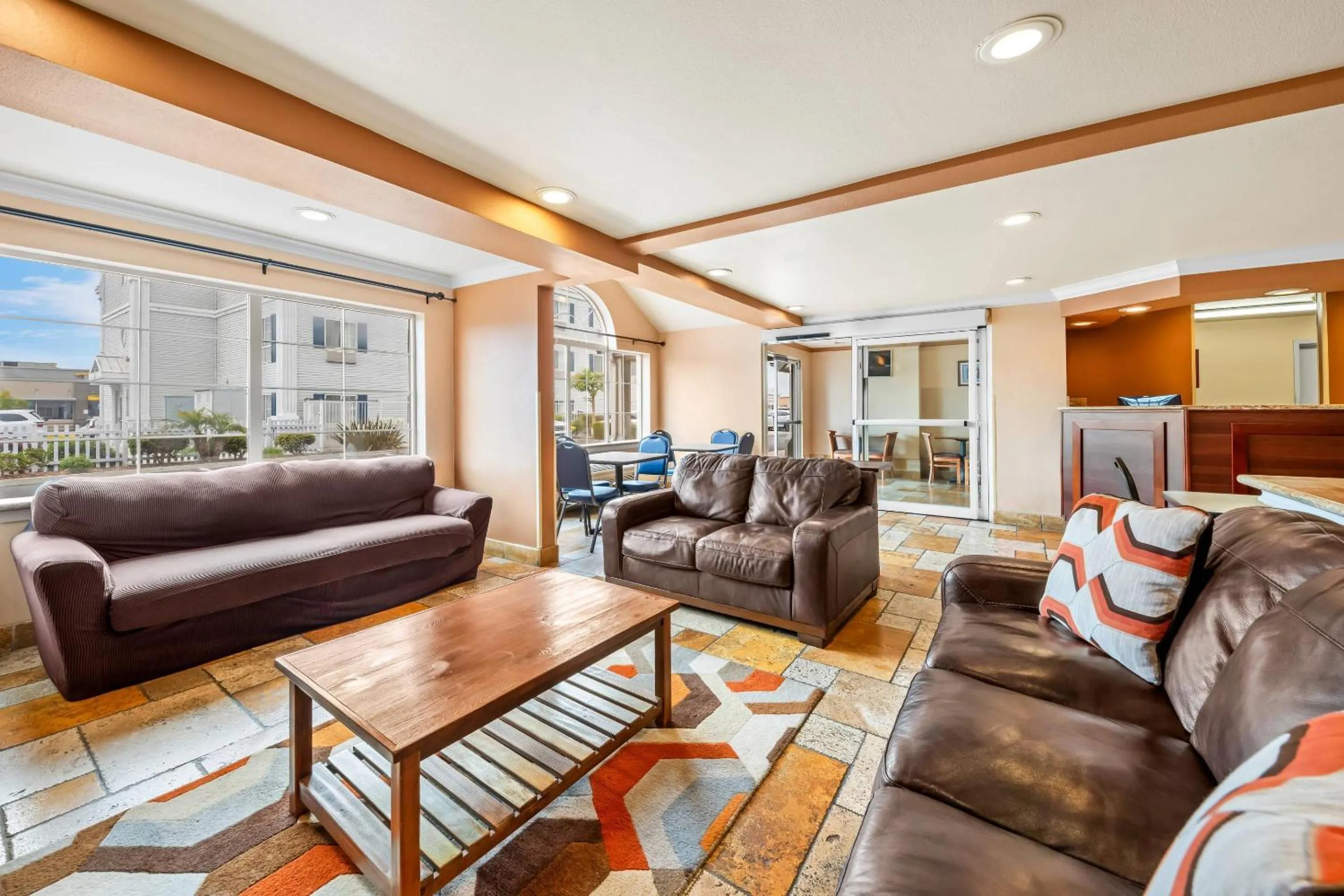 Lobby or reception in Comfort Inn & Suites Salinas City Center Area