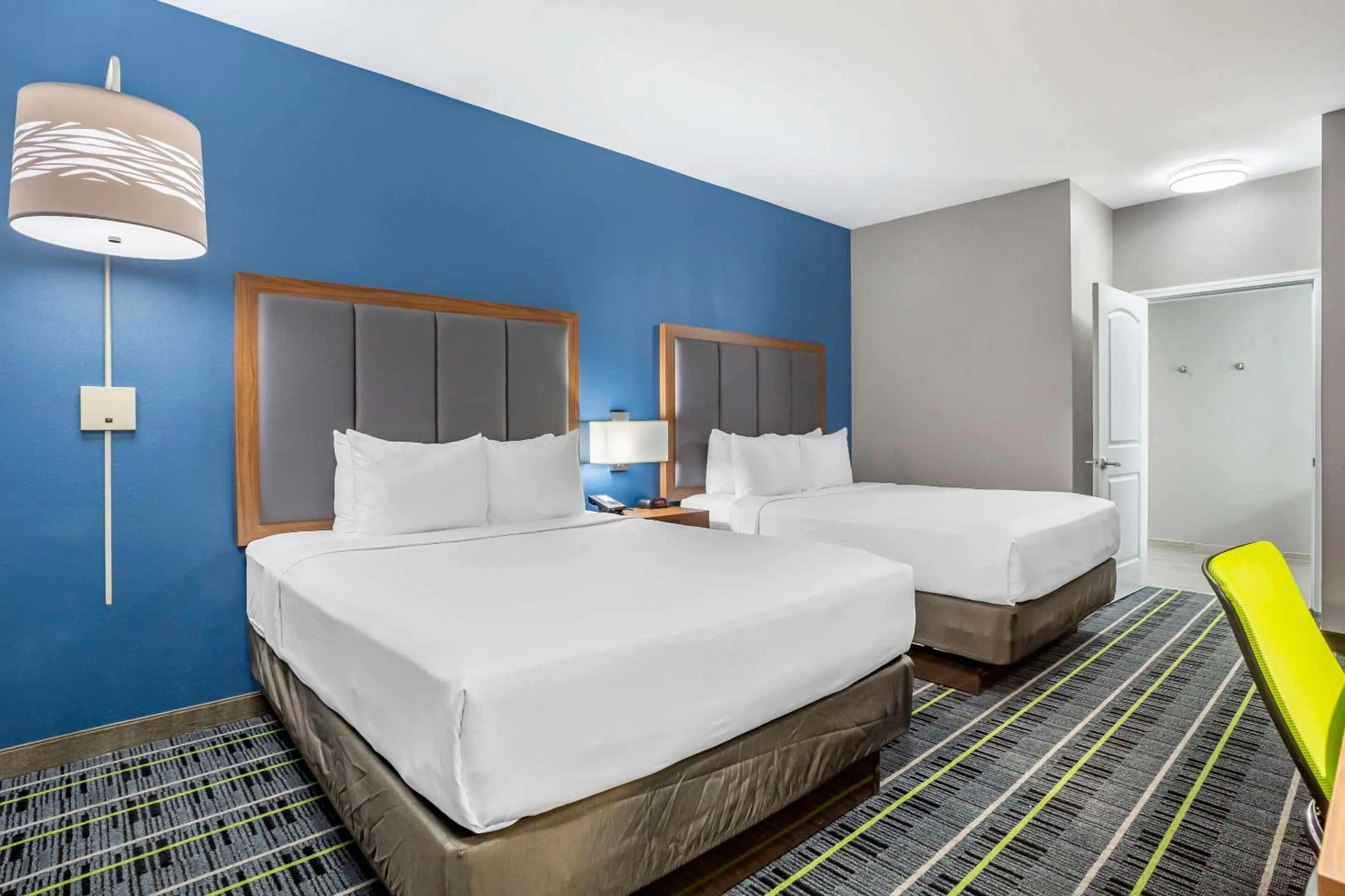 Bedroom, Bed in Quality Inn & Suites Livermore Wine Country