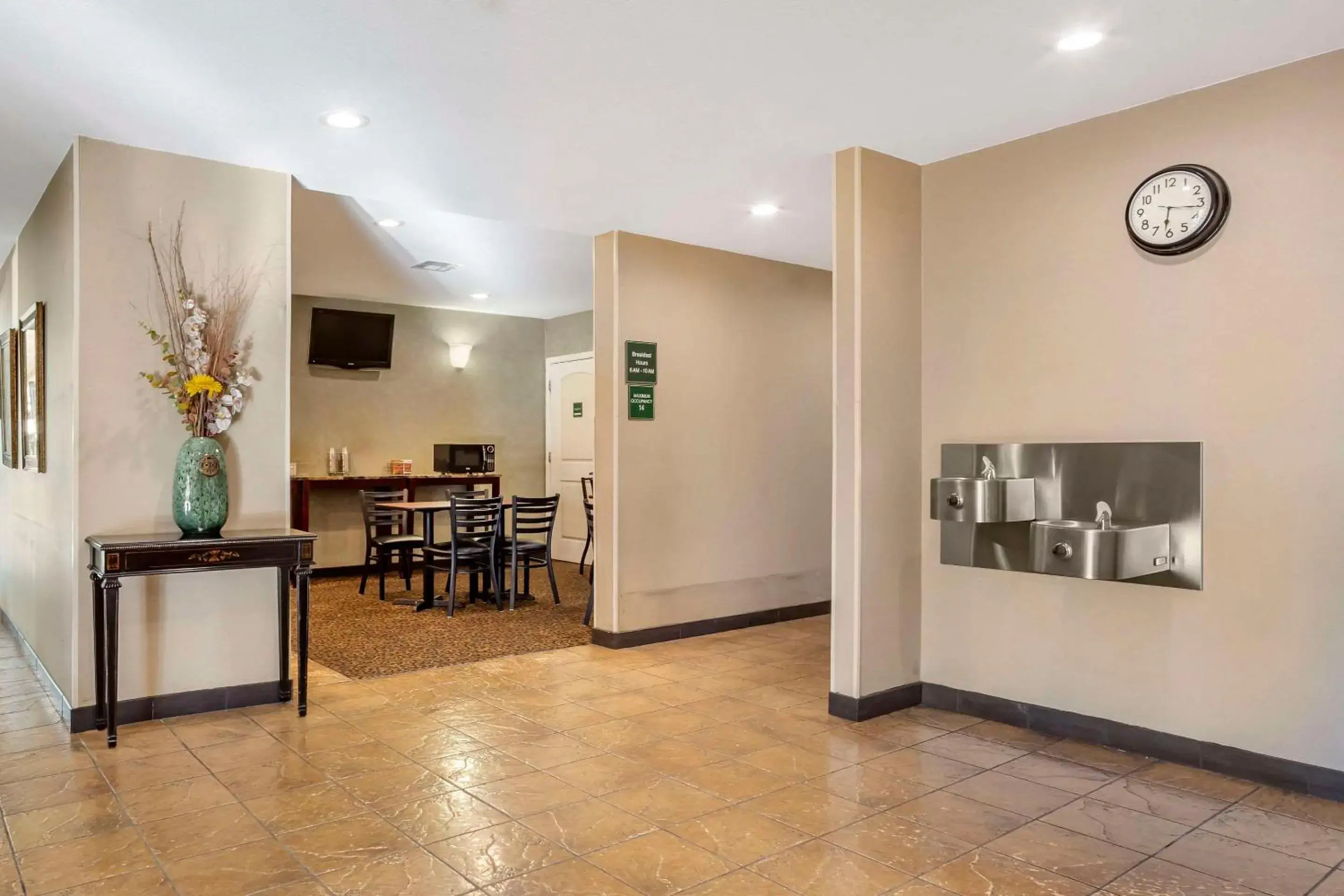 Lobby or reception in Quality Inn & Suites Livermore Wine Country Lobby or reception in Quality Inn & Suites Livermore Wine Country