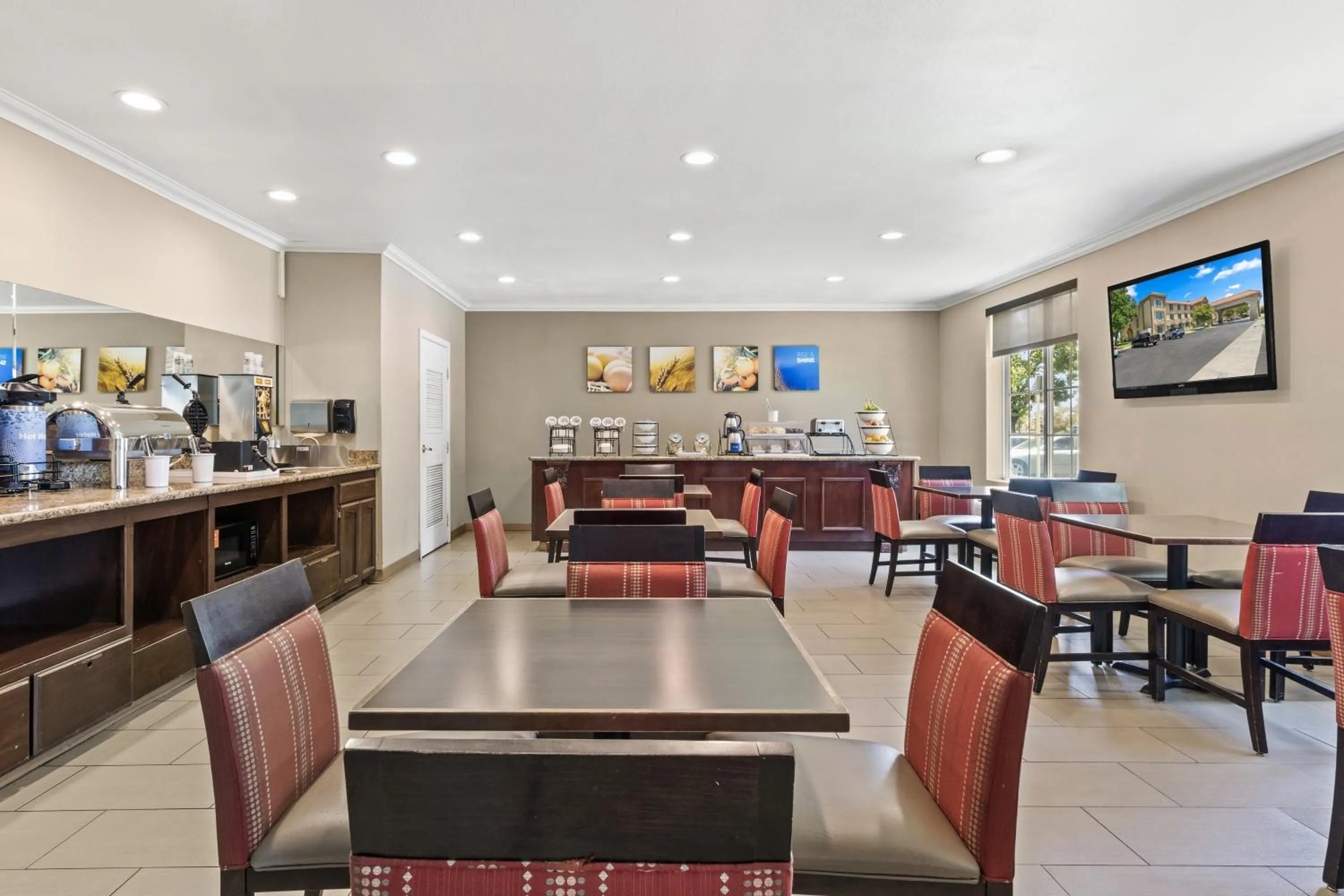 Comfort Inn & Suites Lancaster Antelope Valley