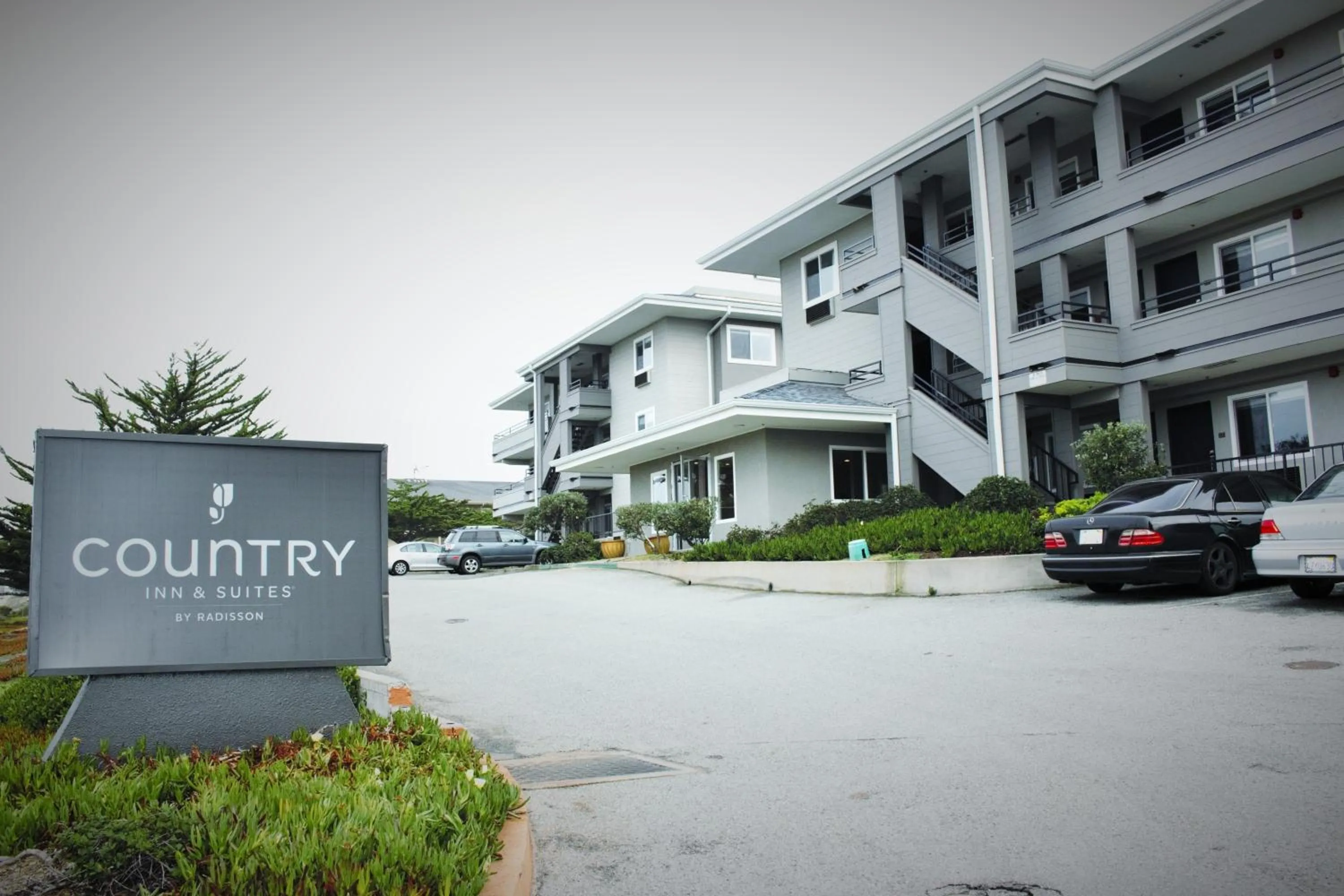 Property building in Country Inn & Suites by Radisson, Monterey Beachfront-Marina, CA