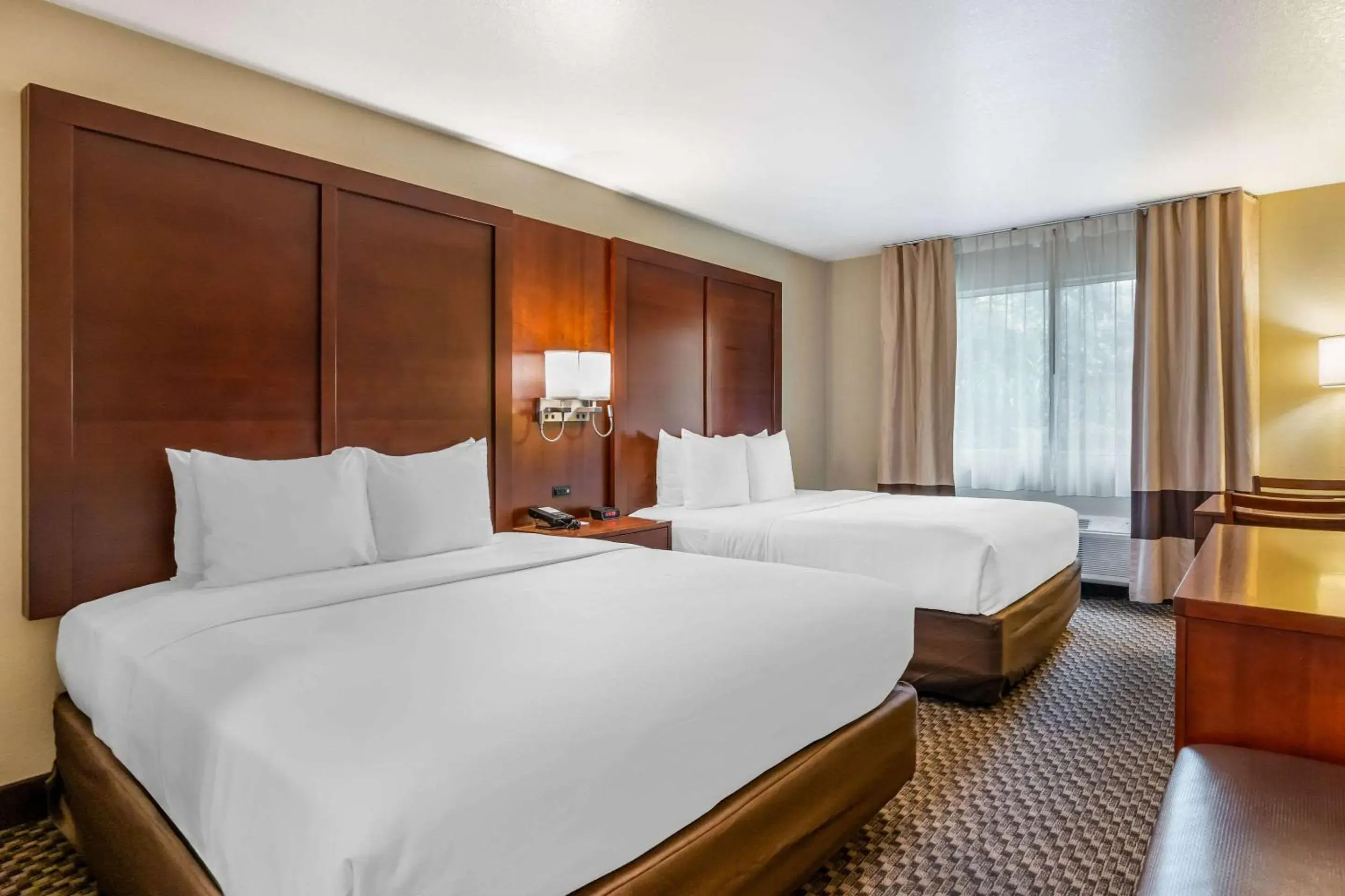 Bedroom, Bed in Comfort Inn Fairfield Napa Valley Area Bedroom, Bed in Comfort Inn Fairfield Napa Valley Area