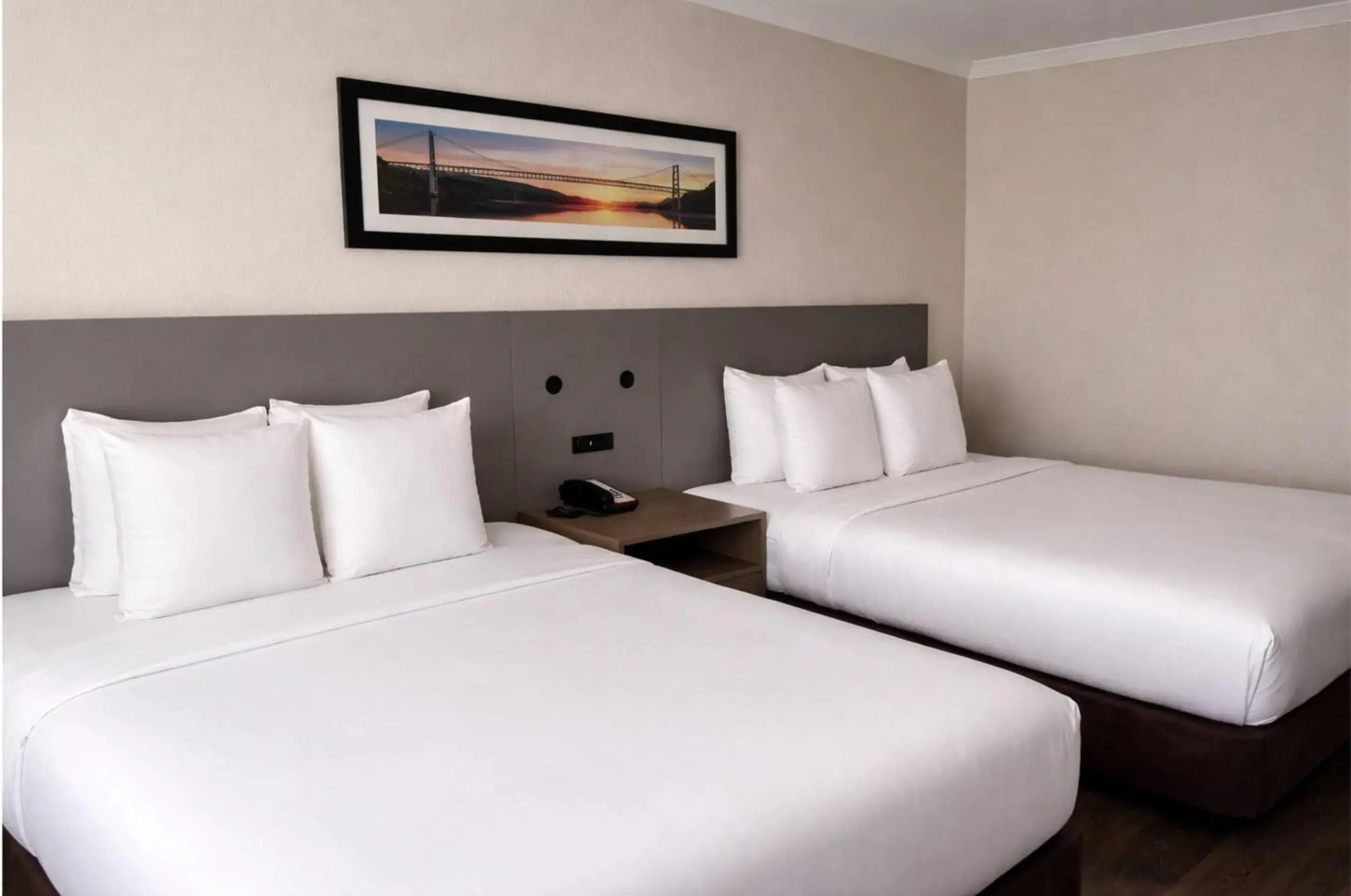 Bedroom, Bed in Quality Inn & Suites Santa Rosa South Bedroom, Bed in Quality Inn & Suites Santa Rosa South