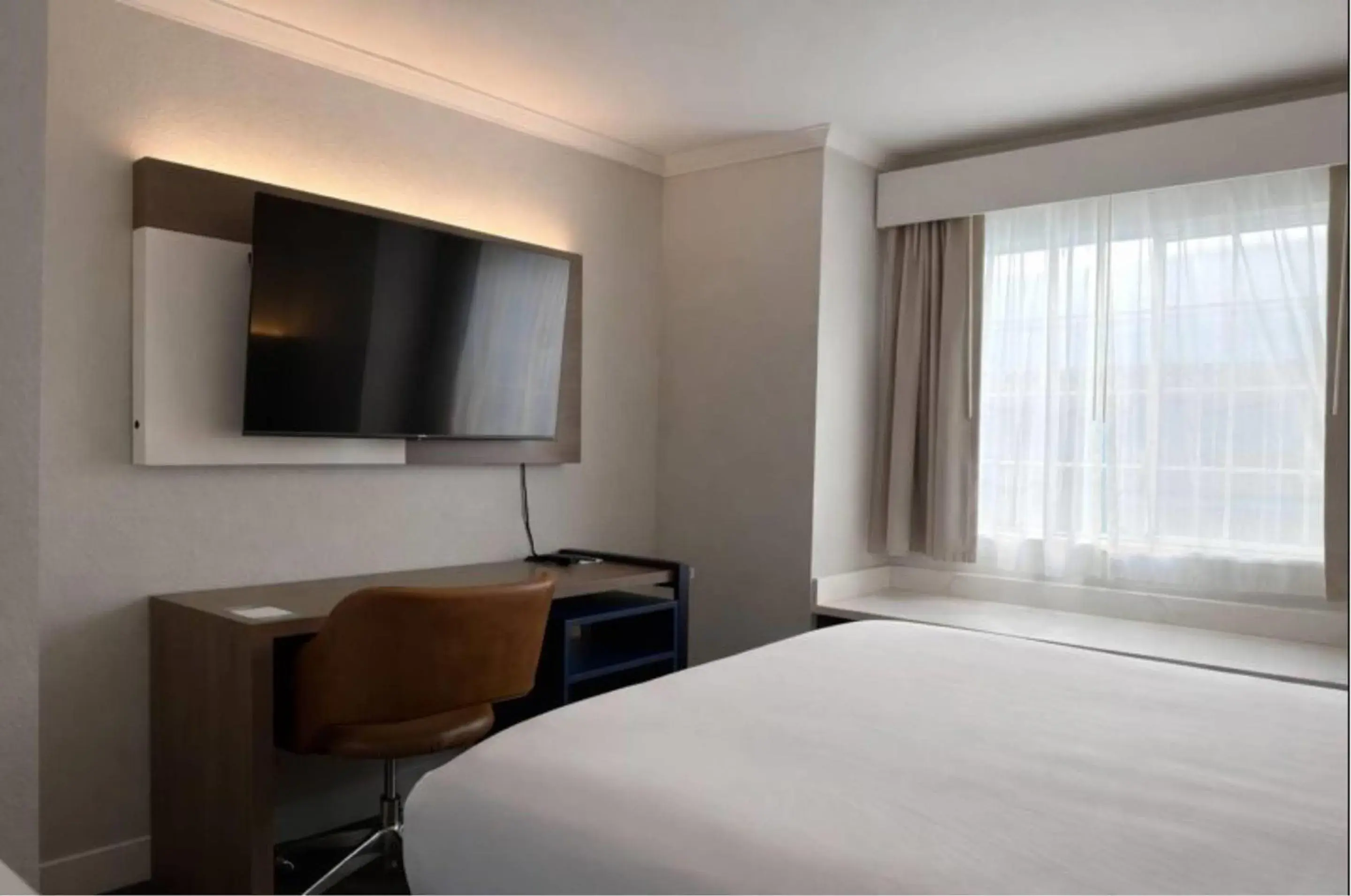 Bedroom, Bed in Quality Inn & Suites Santa Rosa South Bedroom, Bed in Quality Inn & Suites Santa Rosa South