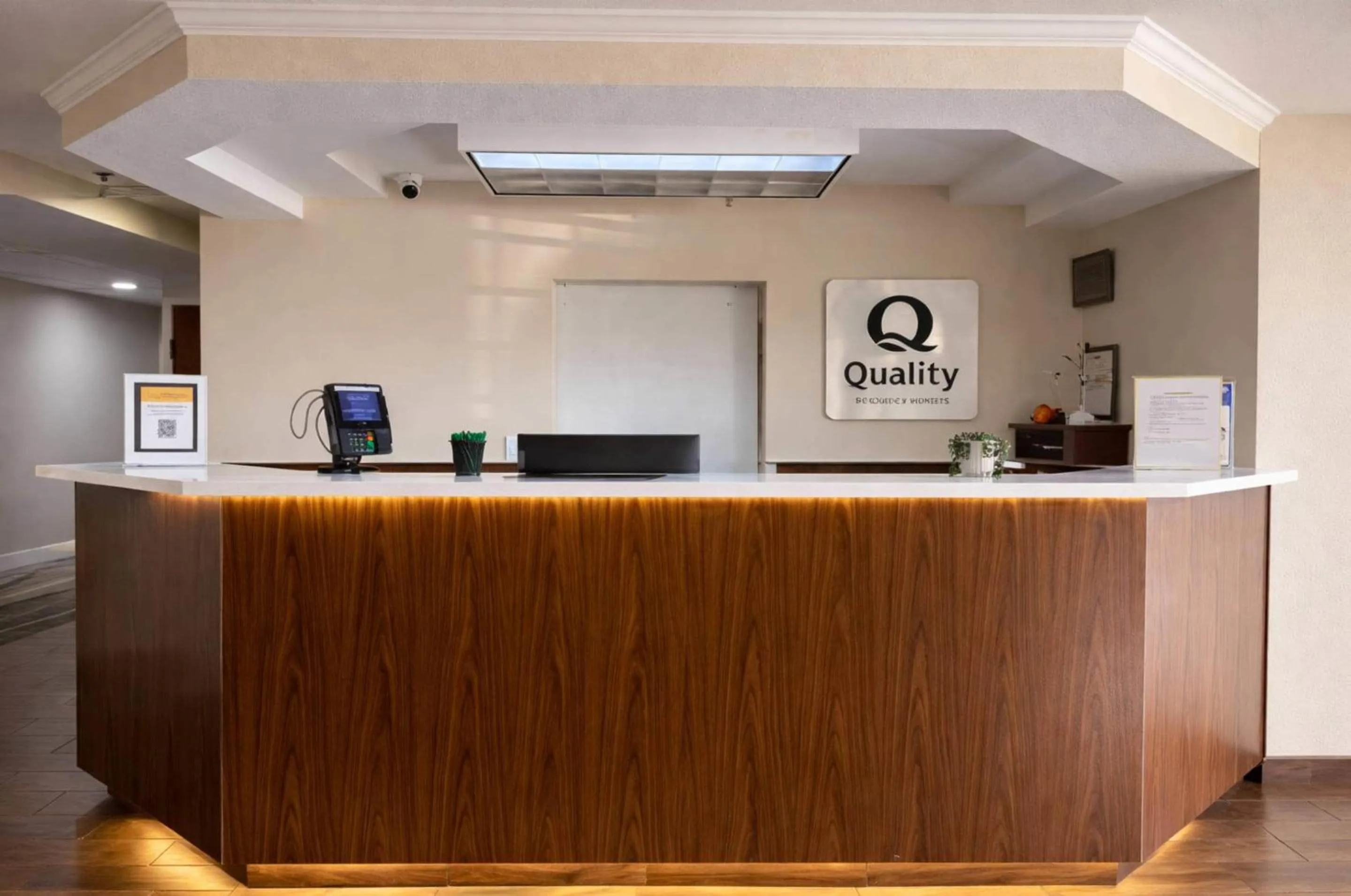 Lobby or reception in Quality Inn & Suites Santa Rosa South