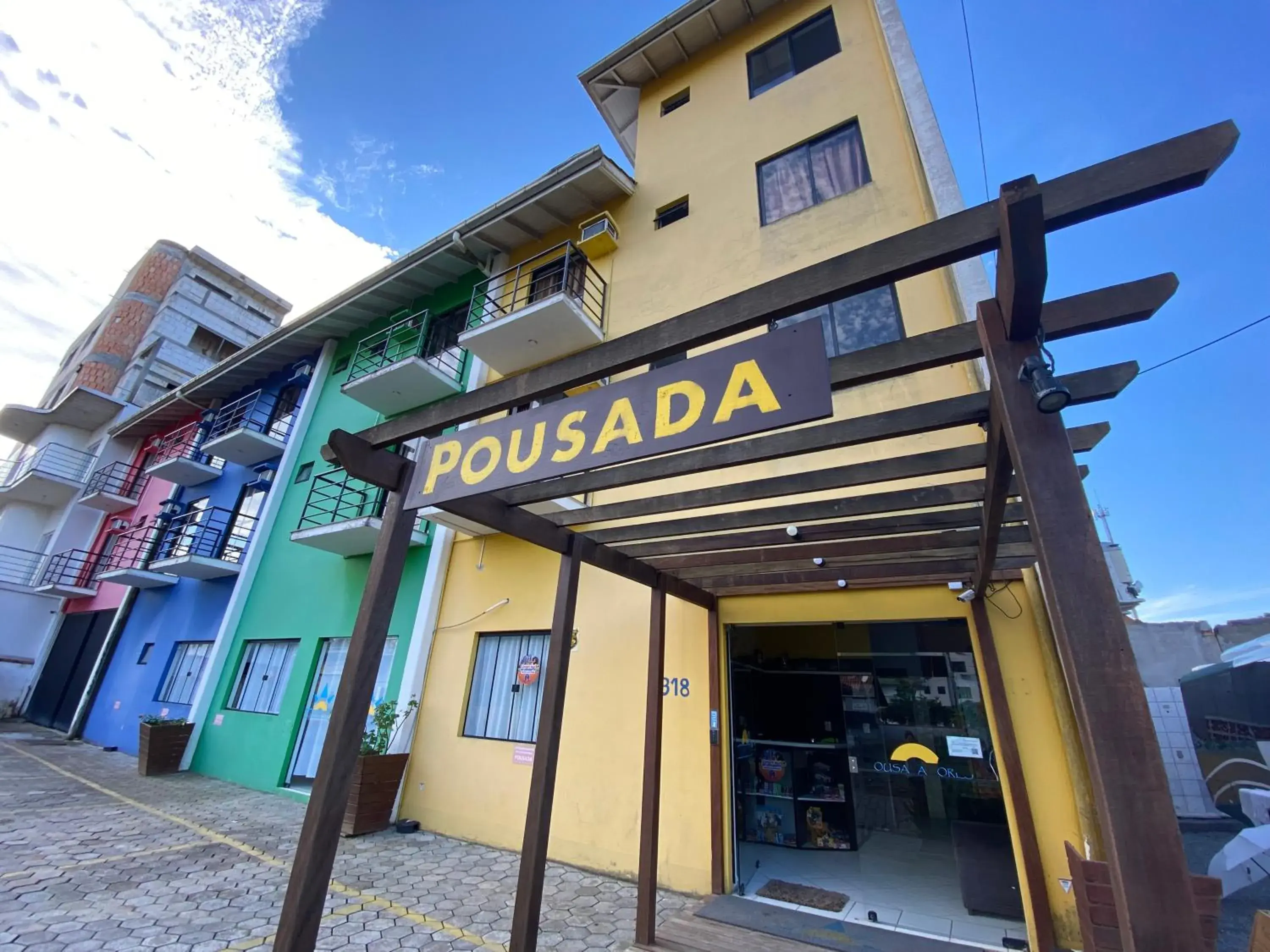 Facade/entrance in Pousada Cores Facade/entrance in Pousada Cores