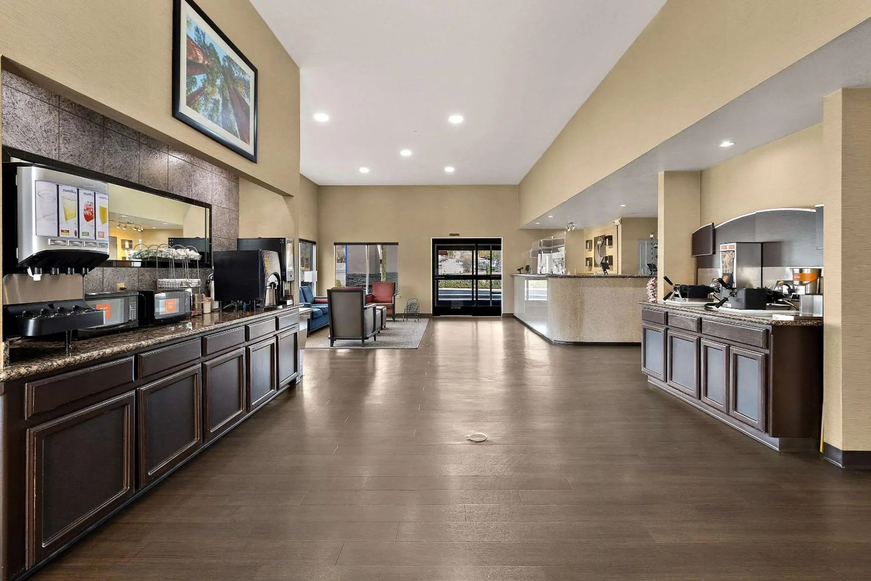 Comfort Inn & Suites Sequoia Kings Canyon Comfort Inn & Suites Sequoia Kings Canyon